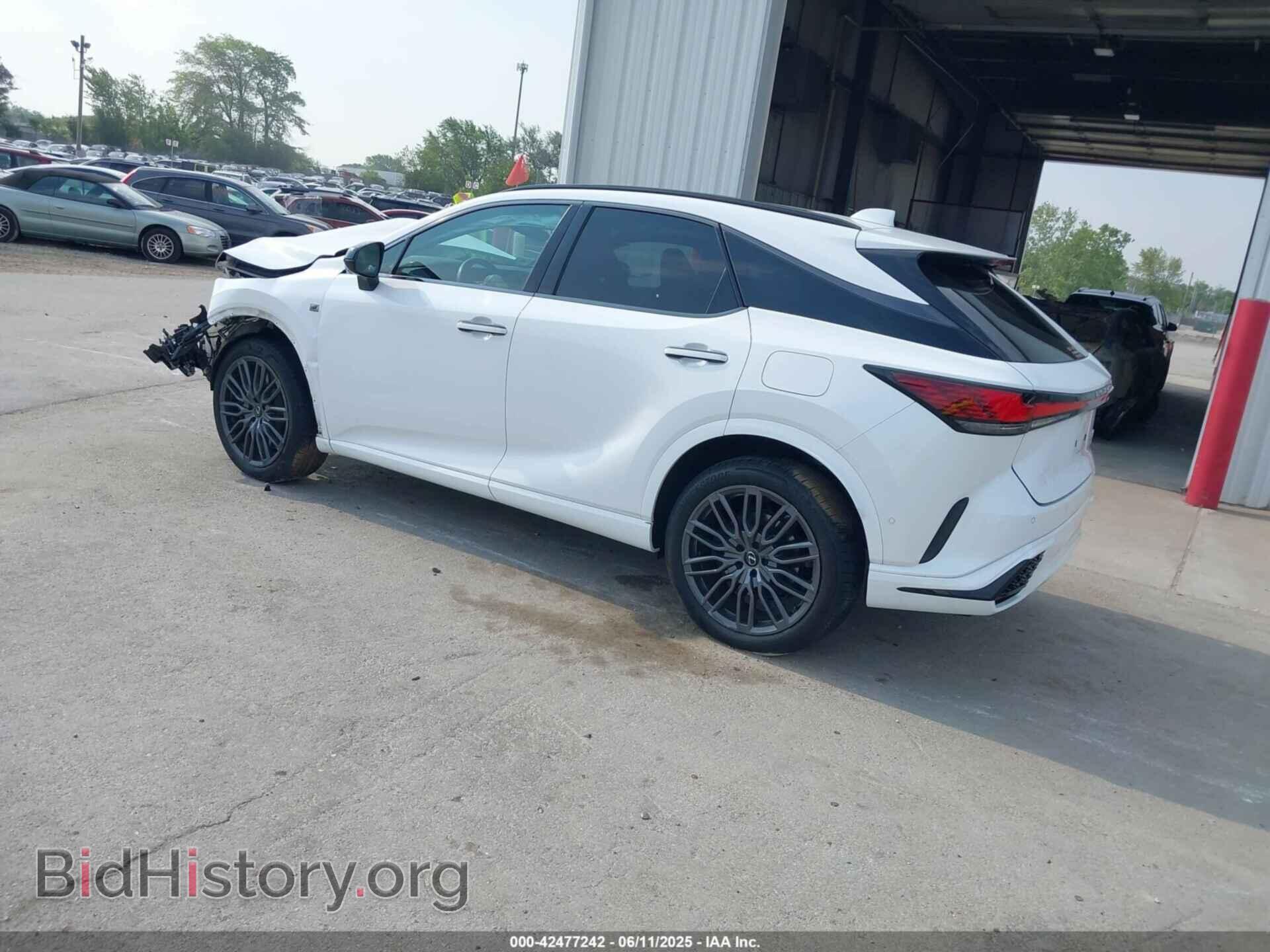 2023 LEXUS RX - VIN: 2T2BCMEA2PC001025 - Фото 3