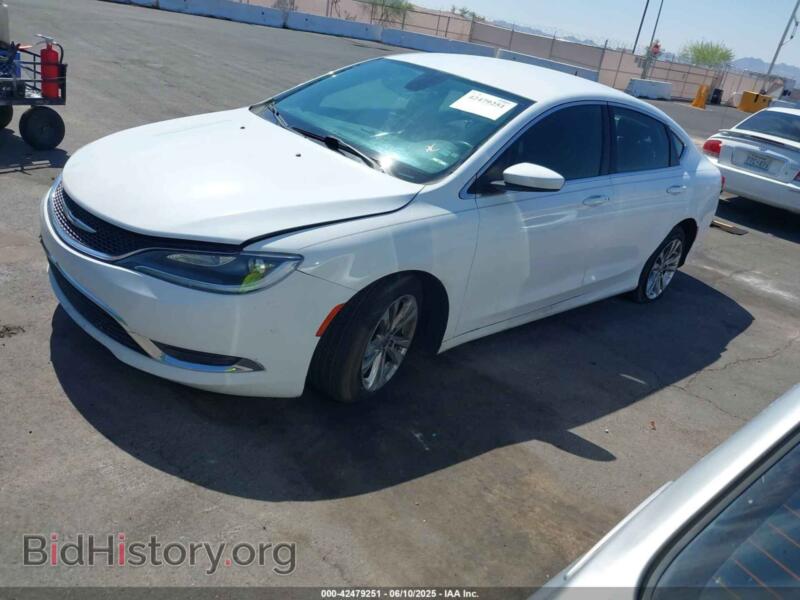 2015 Chrysler 200 (VIN 1C3CCCAB8FN574366) — photo 2 of 11