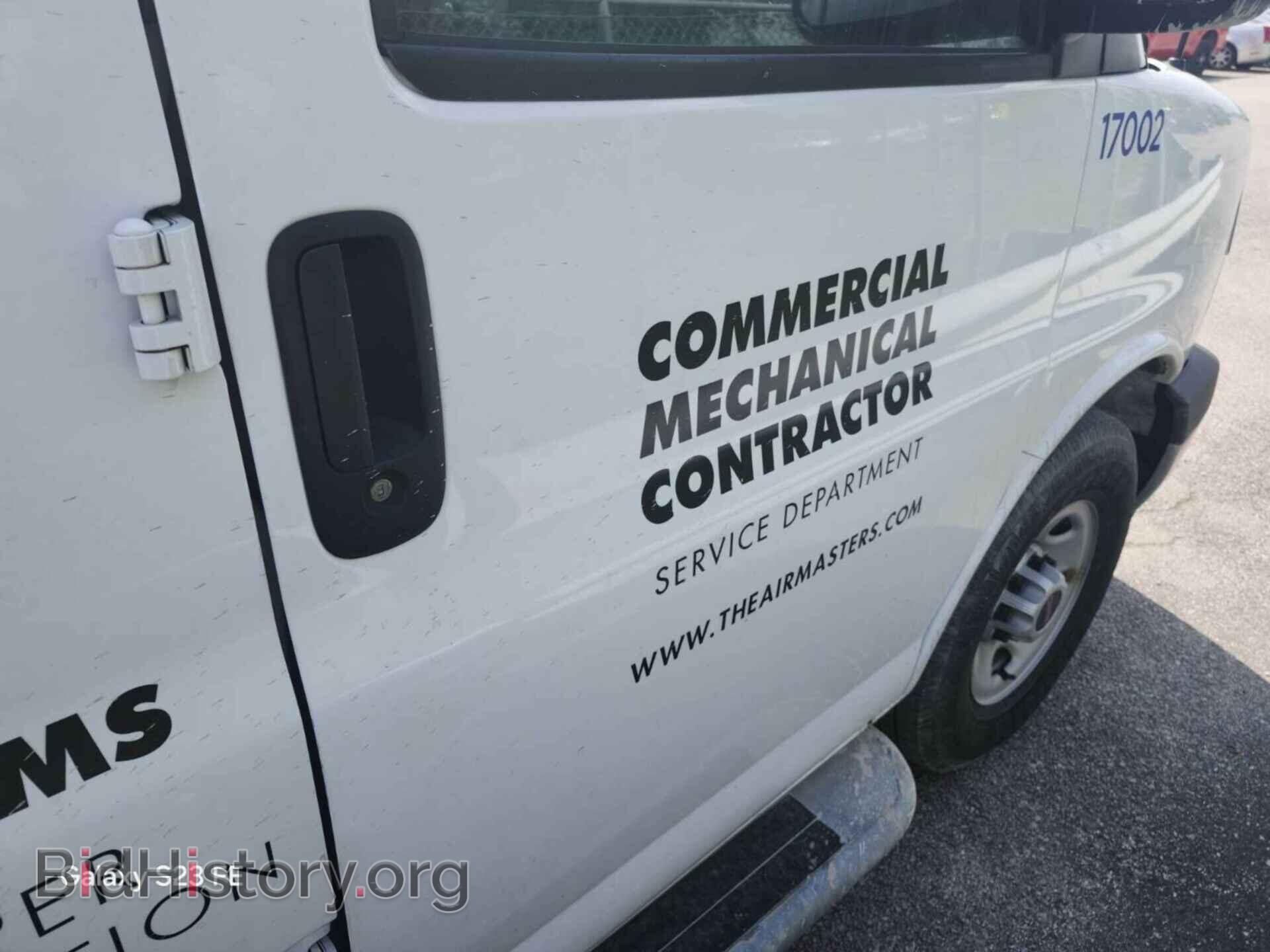 2017 GMC SAVANA - VIN: 1GTW7AFF0H1906243 - Фото 2