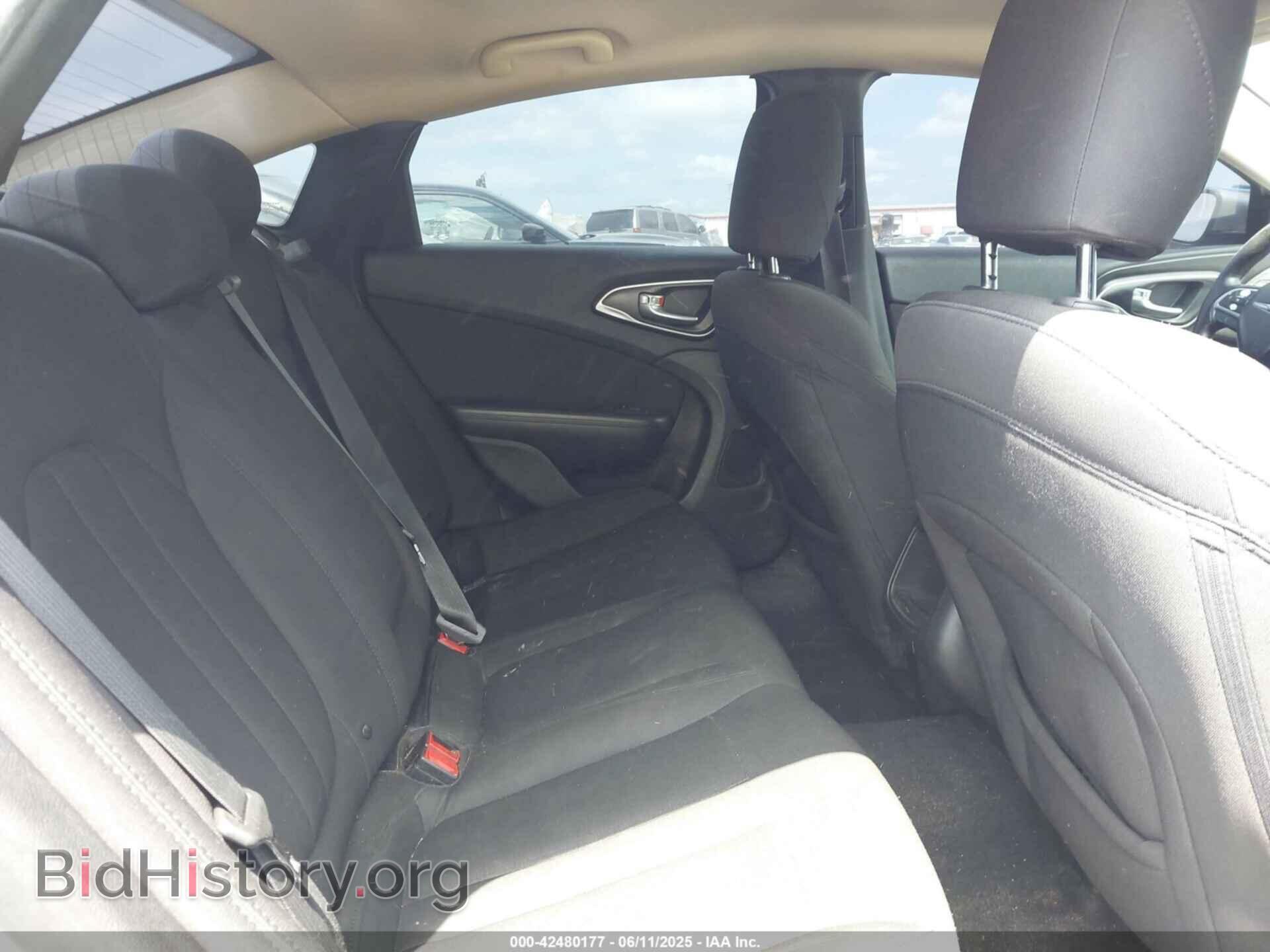 2016 CHRYSLER 200 - VIN: 1C3CCCAB5GN159944 - Фото 8