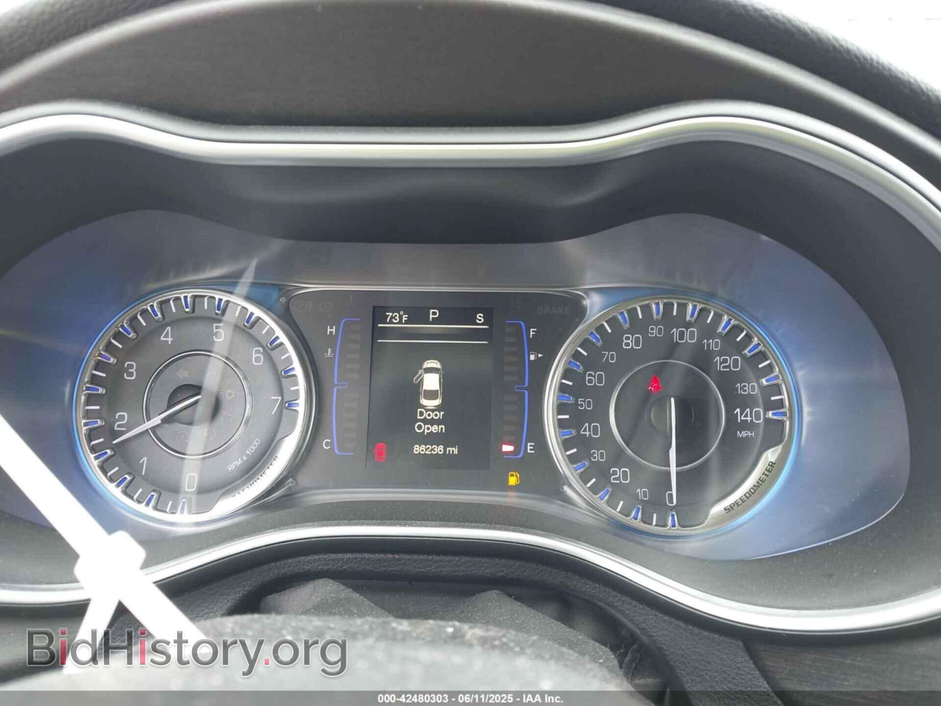 2016 CHRYSLER 200 - VIN: 1C3CCCAB1GN104357 - Фото 7