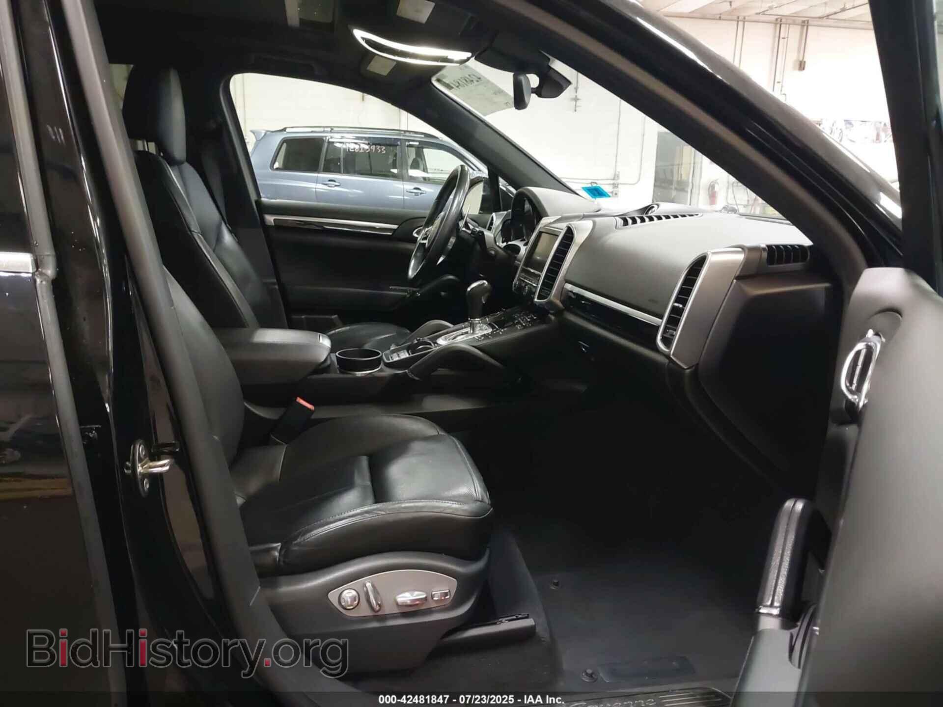 2016 PORSCHE CAYENNE - VIN: WP1AA2A27GLA08360 - Фото 5