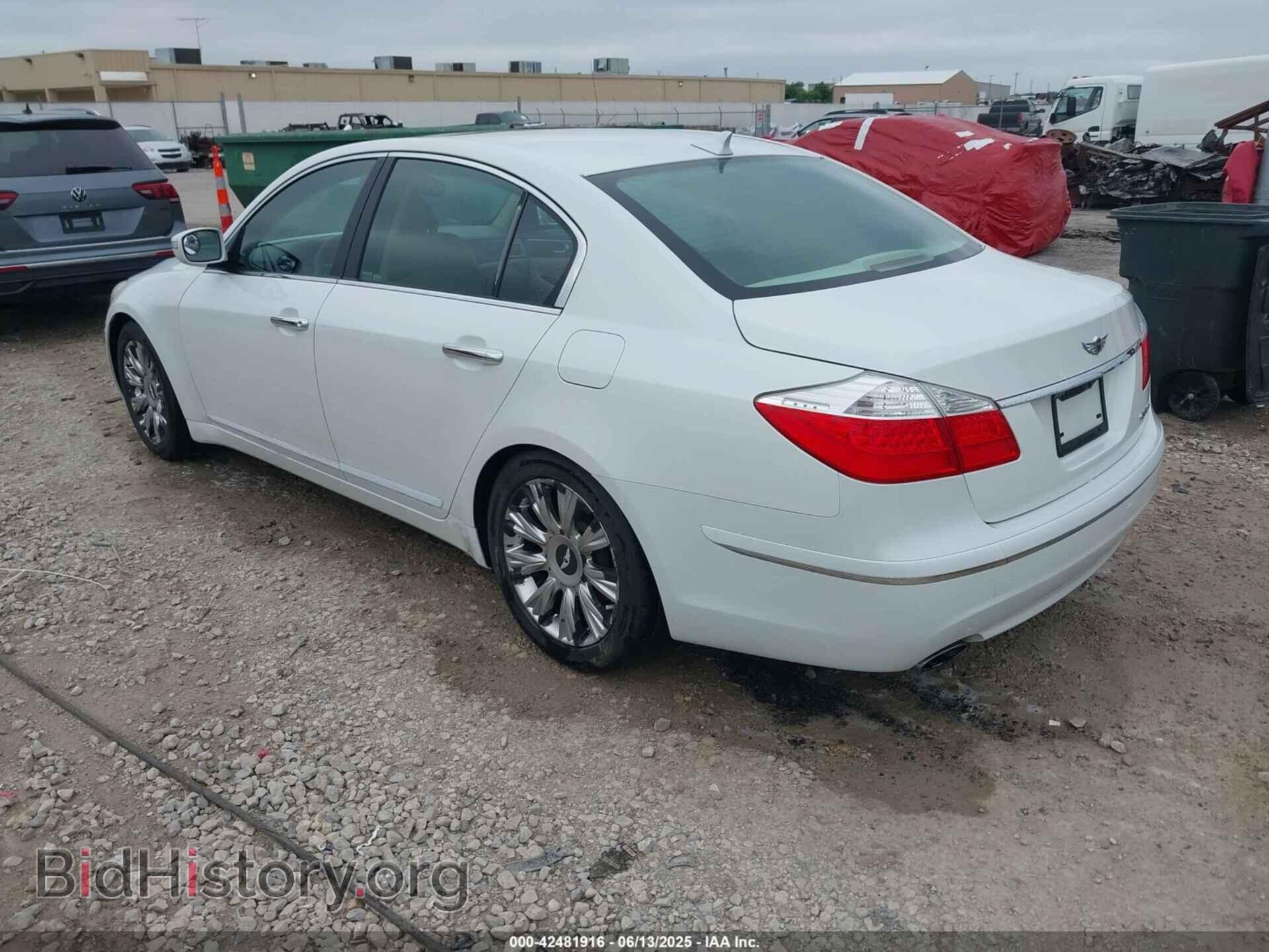 2011 HYUNDAI GENESIS - VIN: KMHGC4DE1BU143310 - Фото 3