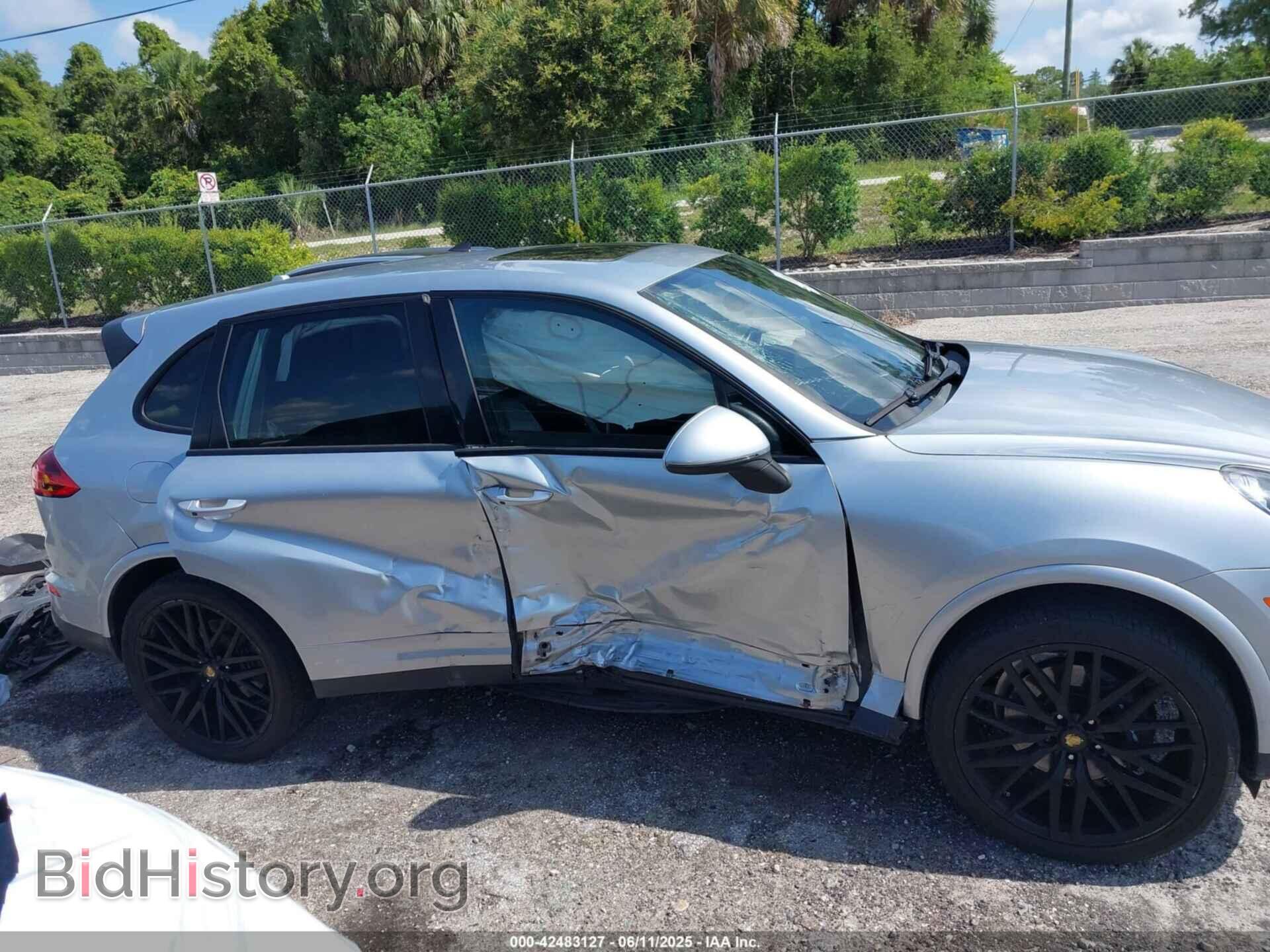 2017 PORSCHE CAYENNE - VIN: WP1AA2A21HKA83921 - Фото 13
