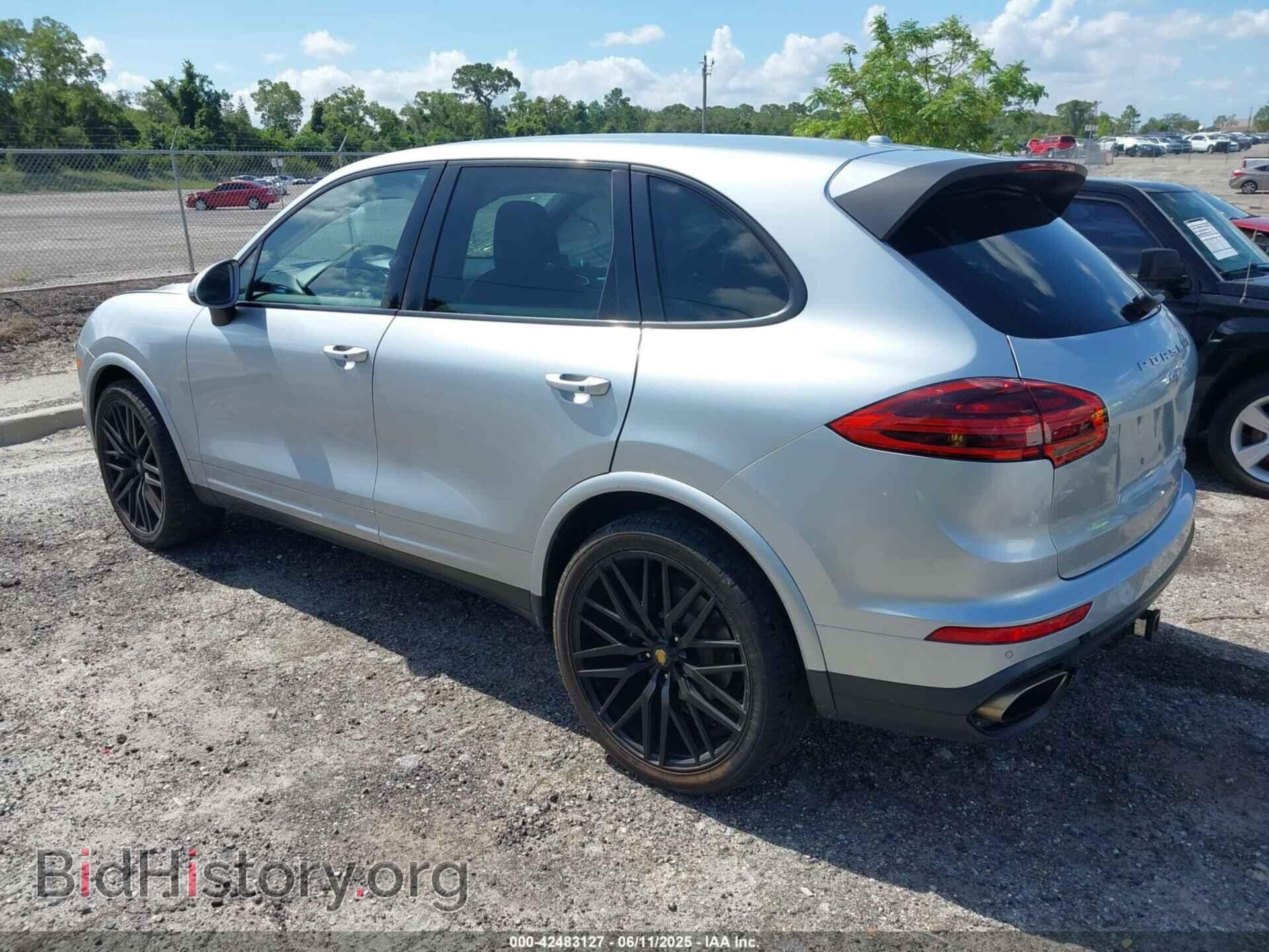 2017 PORSCHE CAYENNE - VIN: WP1AA2A21HKA83921 - Фото 3