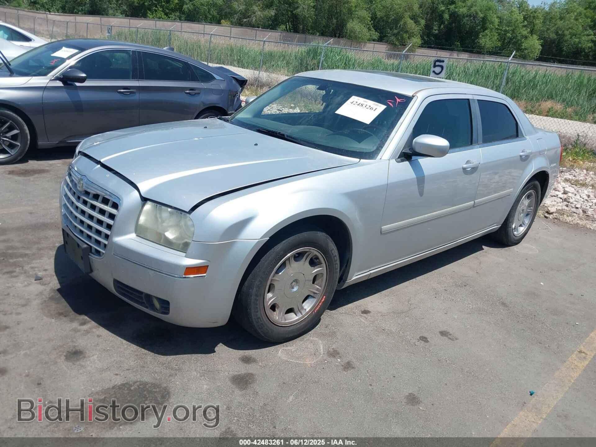 2005 CHRYSLER 300 - VIN: 2C3JA53G45H502055 - Фото 2