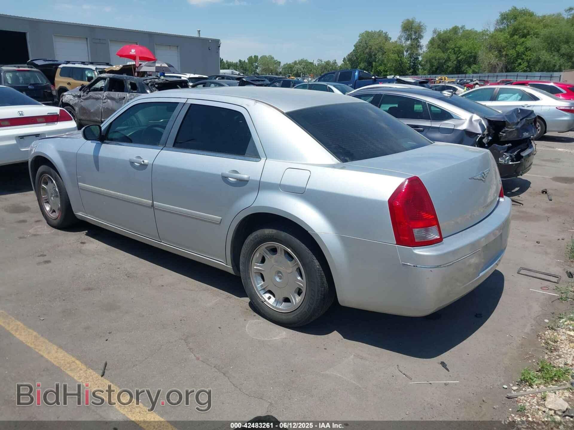 2005 CHRYSLER 300 - VIN: 2C3JA53G45H502055 - Фото 3