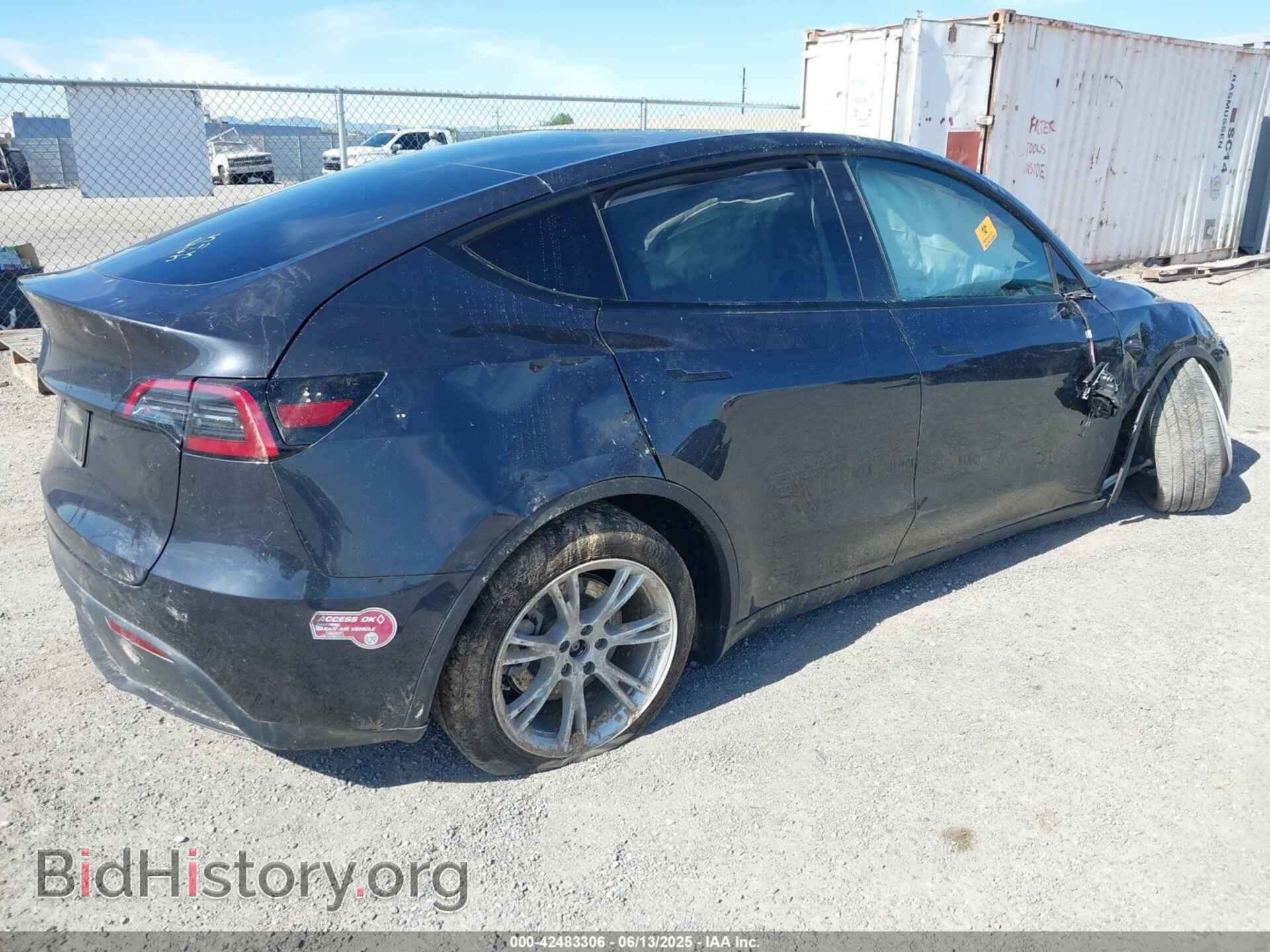 2024 TESLA MODEL Y - VIN: 7SAYGDED1RF053597 - Фото 4