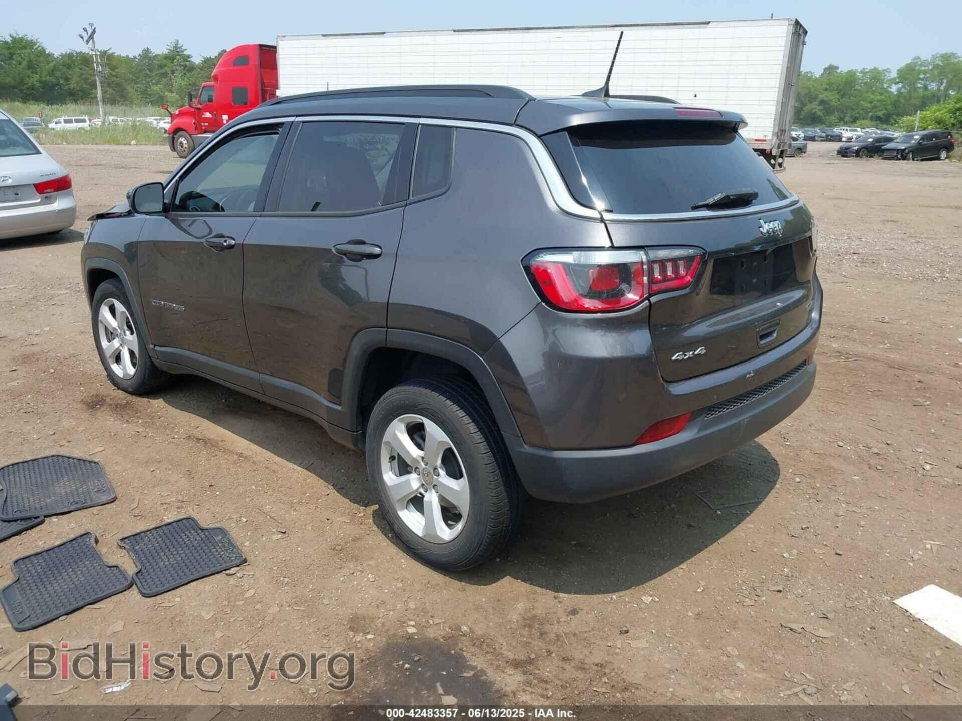 2019 JEEP COMPASS - VIN: 3C4NJDBB1KT734970 - Фото 3