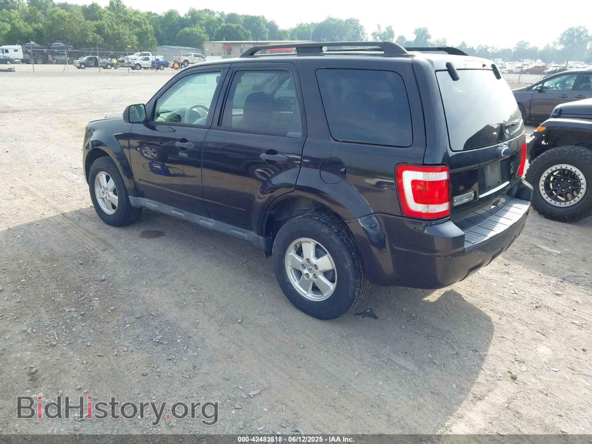 2011 FORD ESCAPE - VIN: 1FMCU0D7XBKA12460 - Фото 3