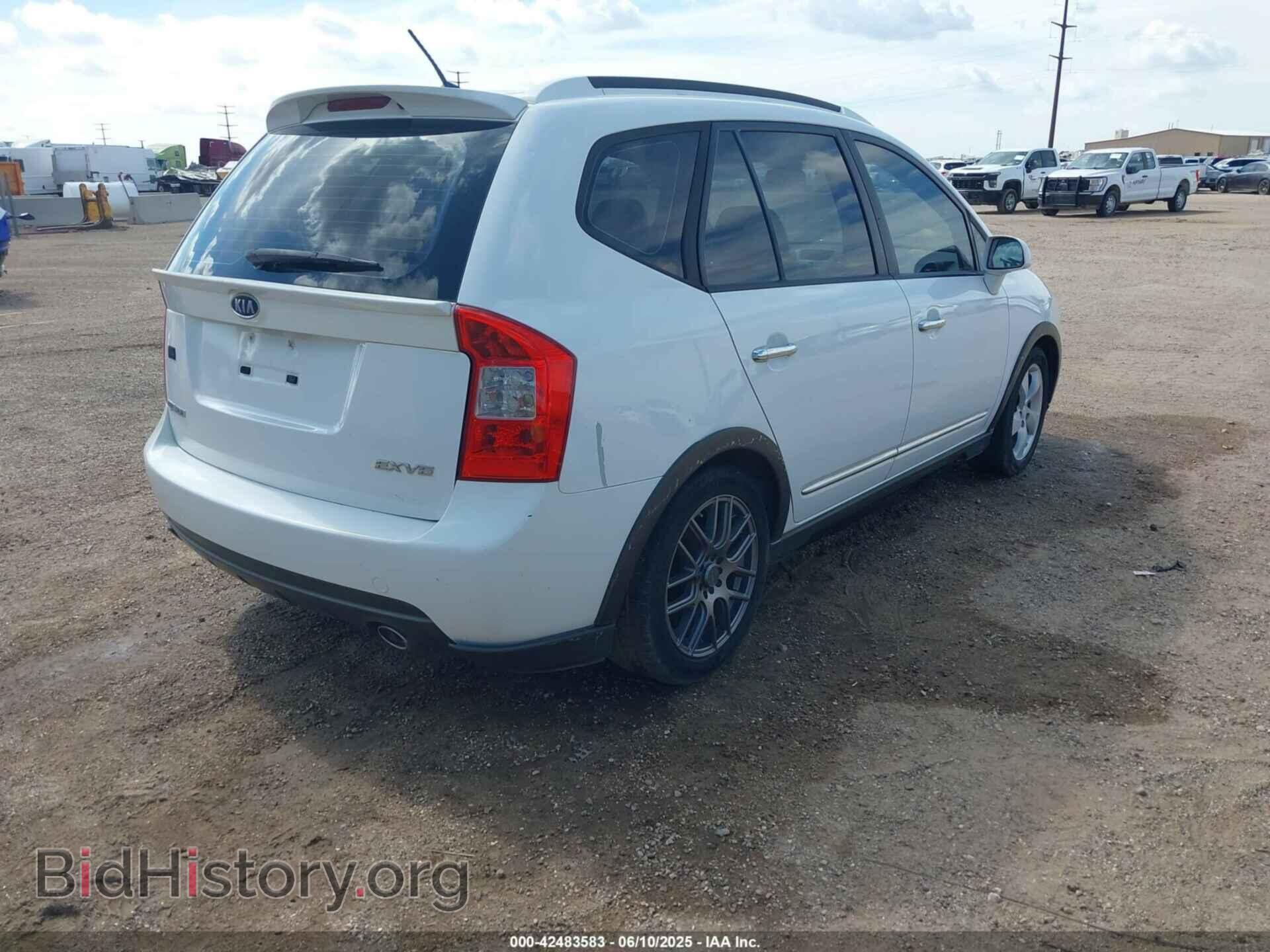 2007 KIA RONDO - VIN: KNAFG526377070515 - Фото 4