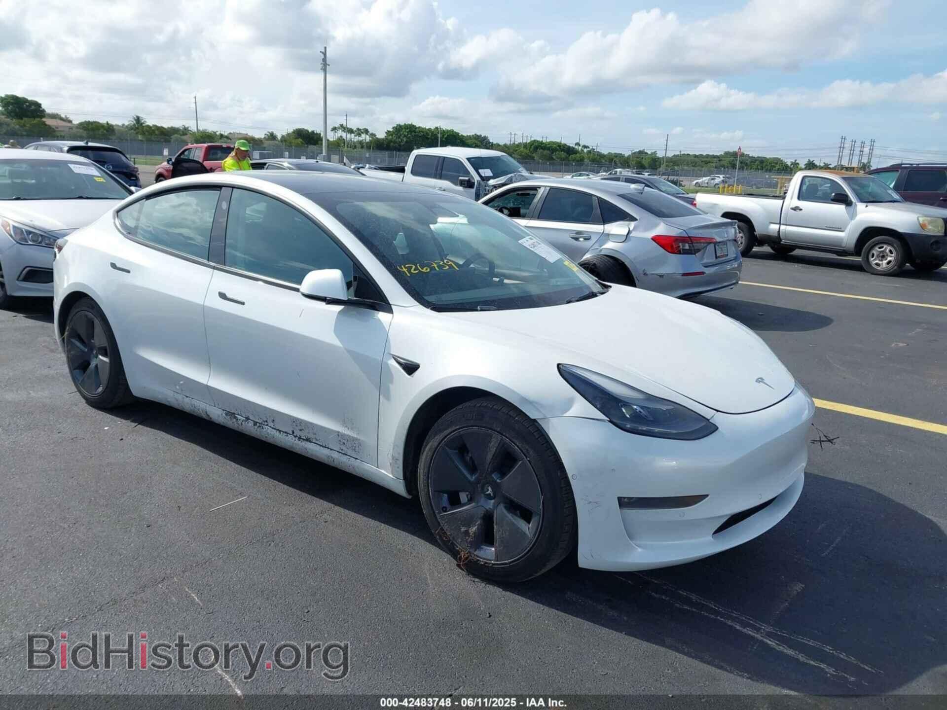 Фотография 5YJ3E1EB6NF168930 - TESLA MODEL 3 2022