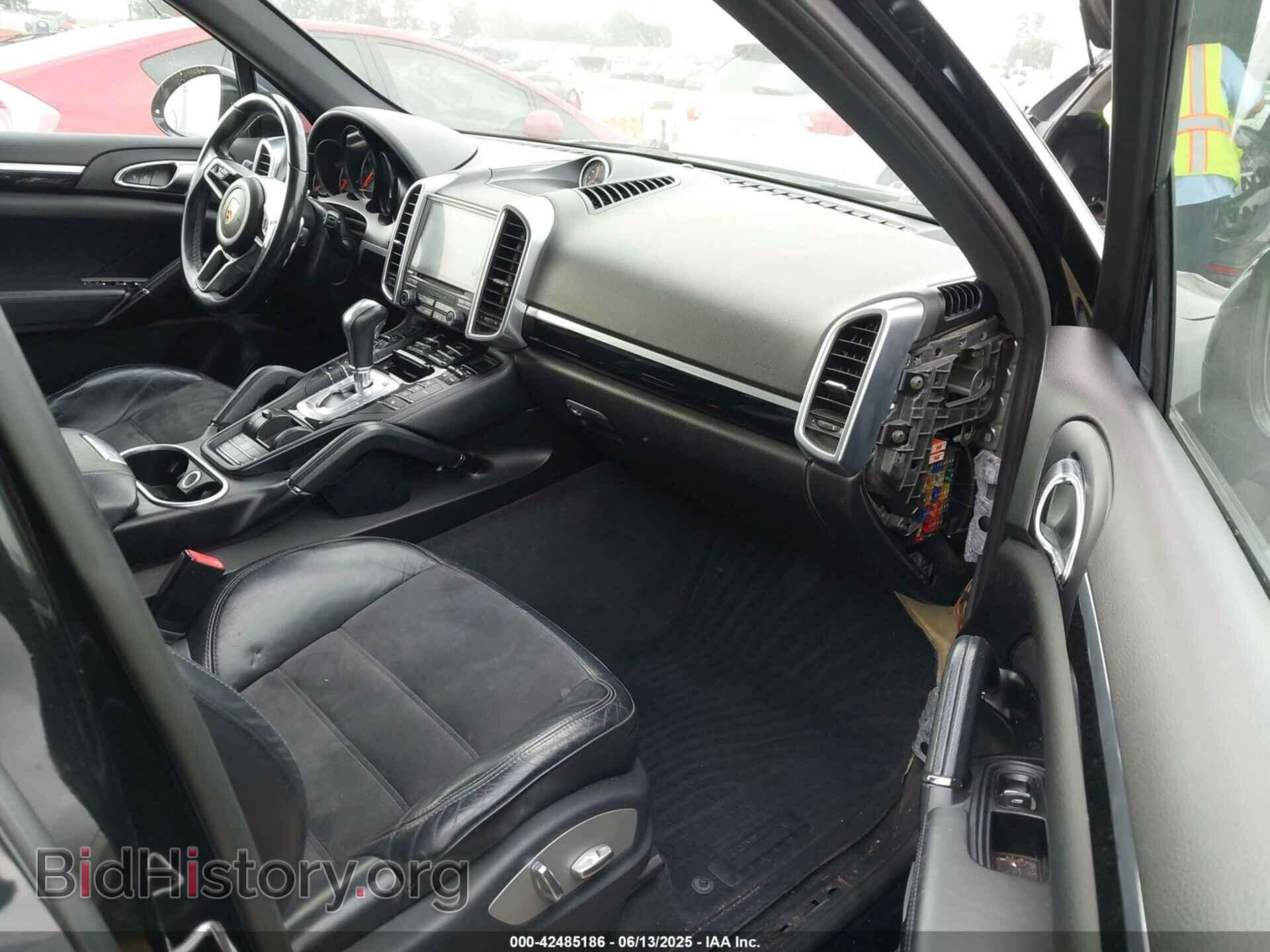 2017 PORSCHE CAYENNE - VIN: WP1AA2A22HKA82177 - Фото 5