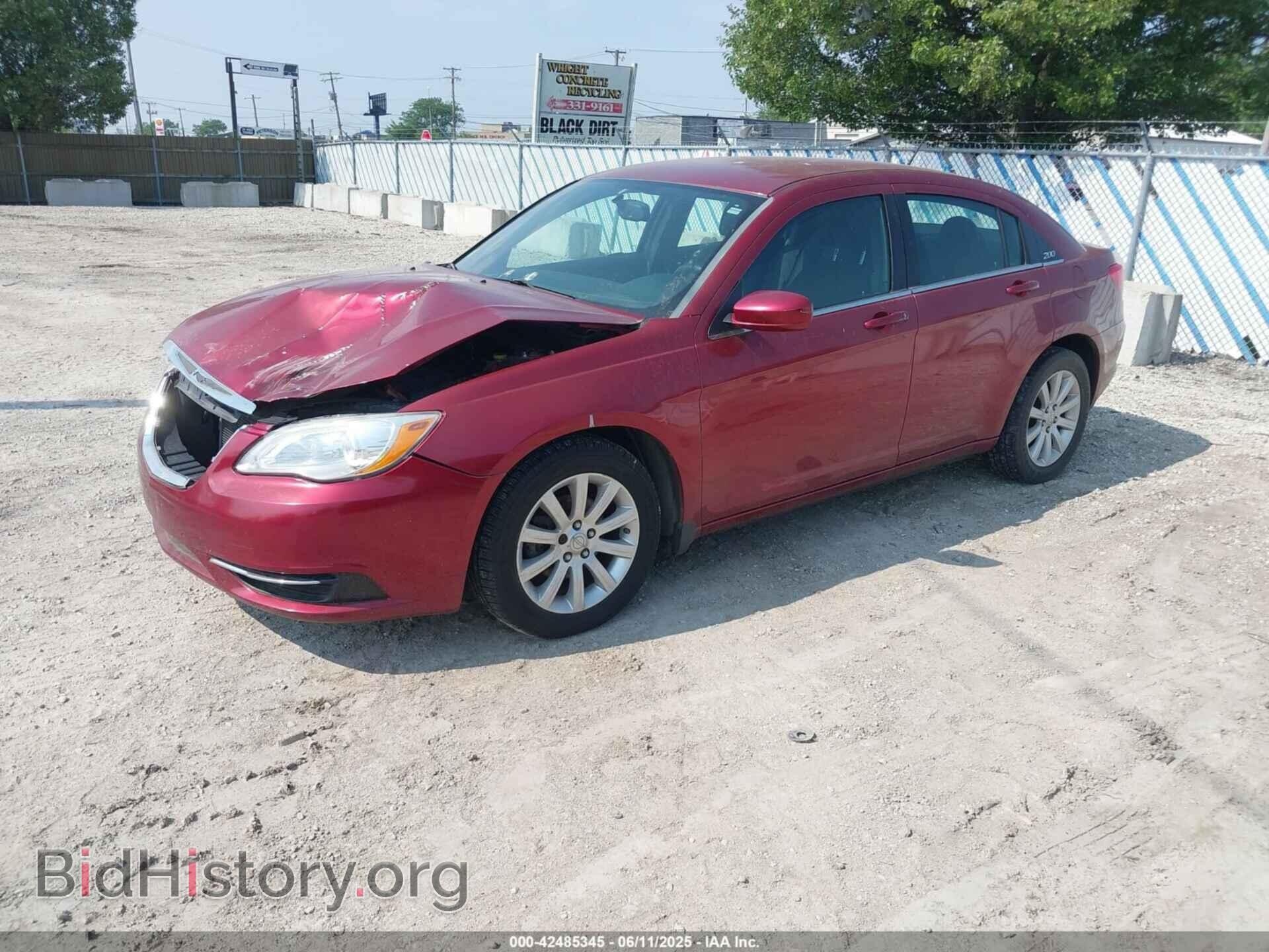 2013 CHRYSLER 200 - VIN: 1C3CCBBBXDN577338 - Фото 2