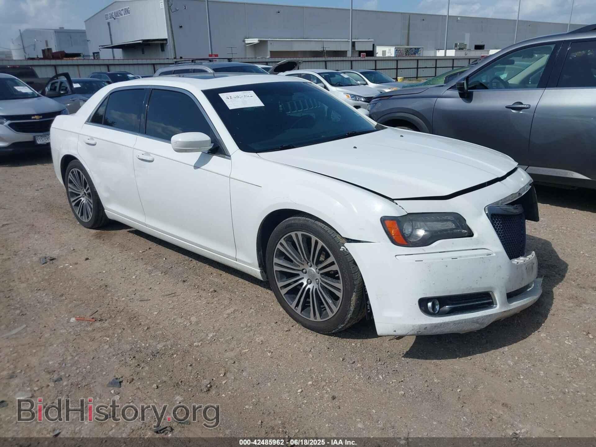 Фотография 2C3CCABG1EH182772 - CHRYSLER 300 2014
