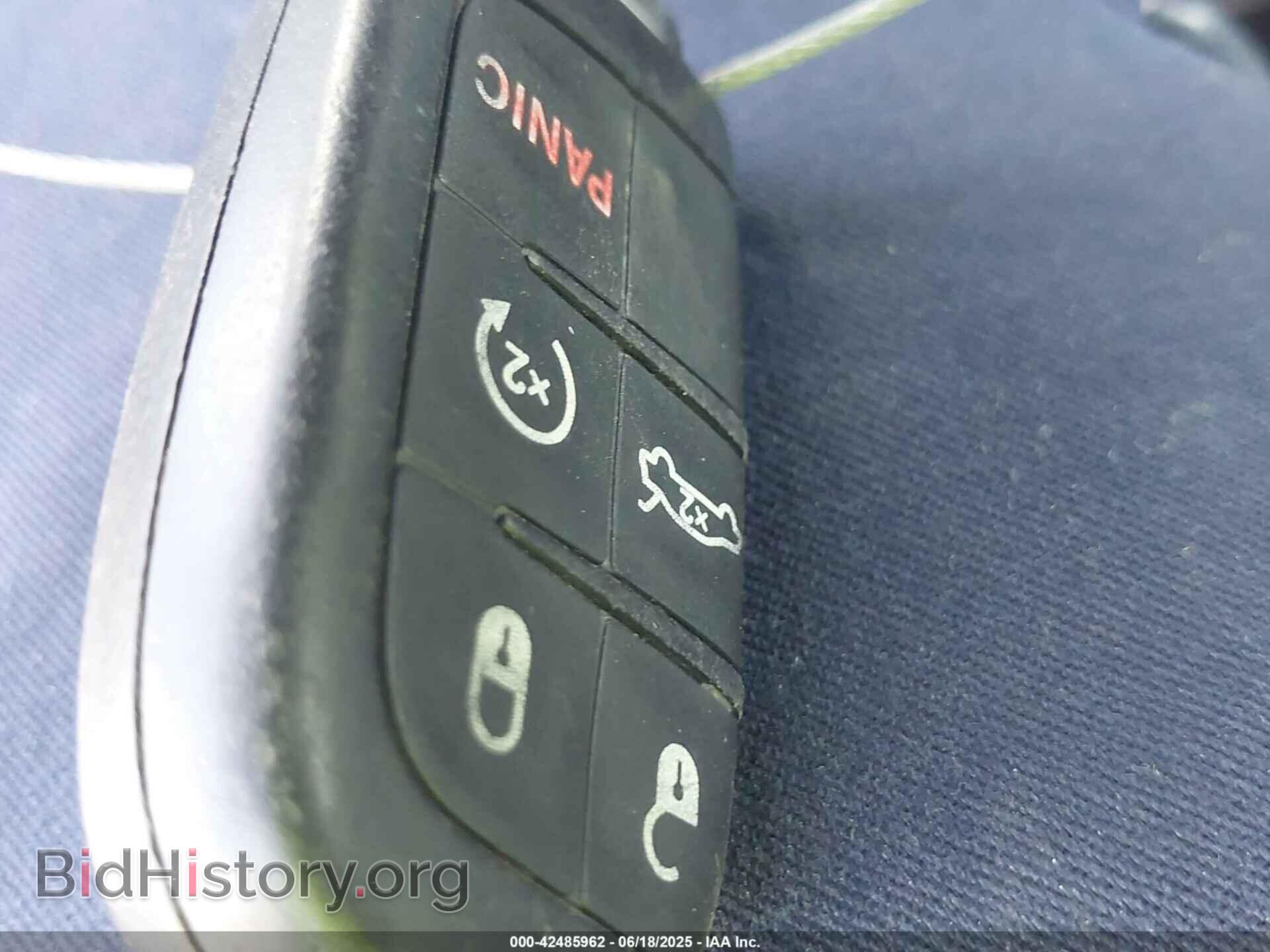 2014 CHRYSLER 300 - VIN: 2C3CCABG1EH182772 - Фото 11