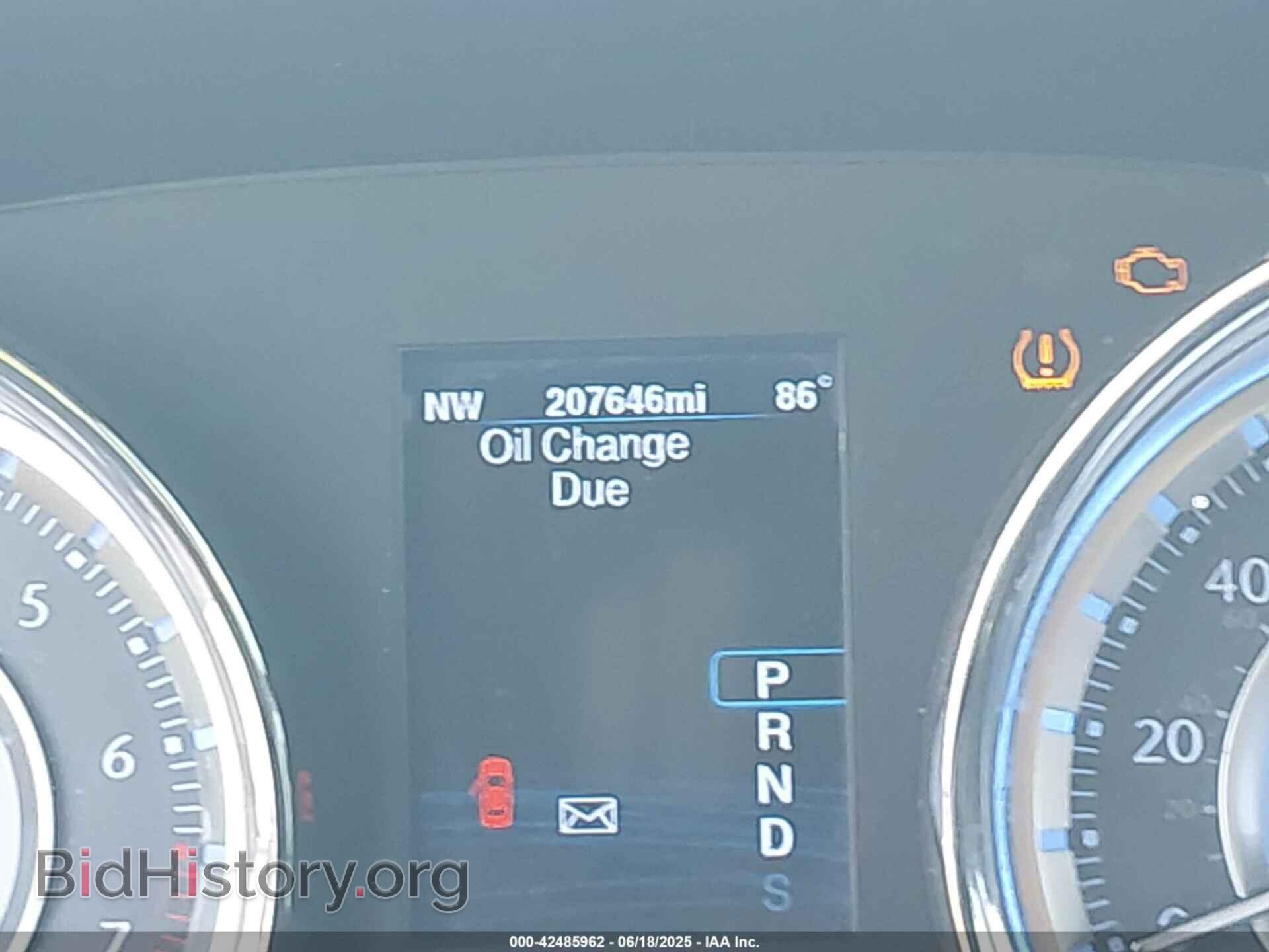 2014 CHRYSLER 300 - VIN: 2C3CCABG1EH182772 - Фото 16