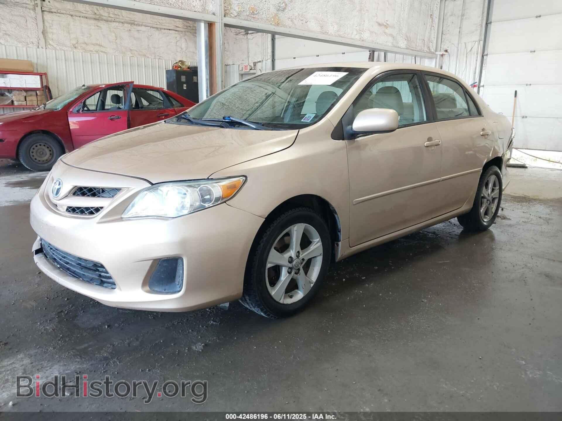 2011 TOYOTA COROLLA - VIN: 2T1BU4EE0BC563762 - Фото 2