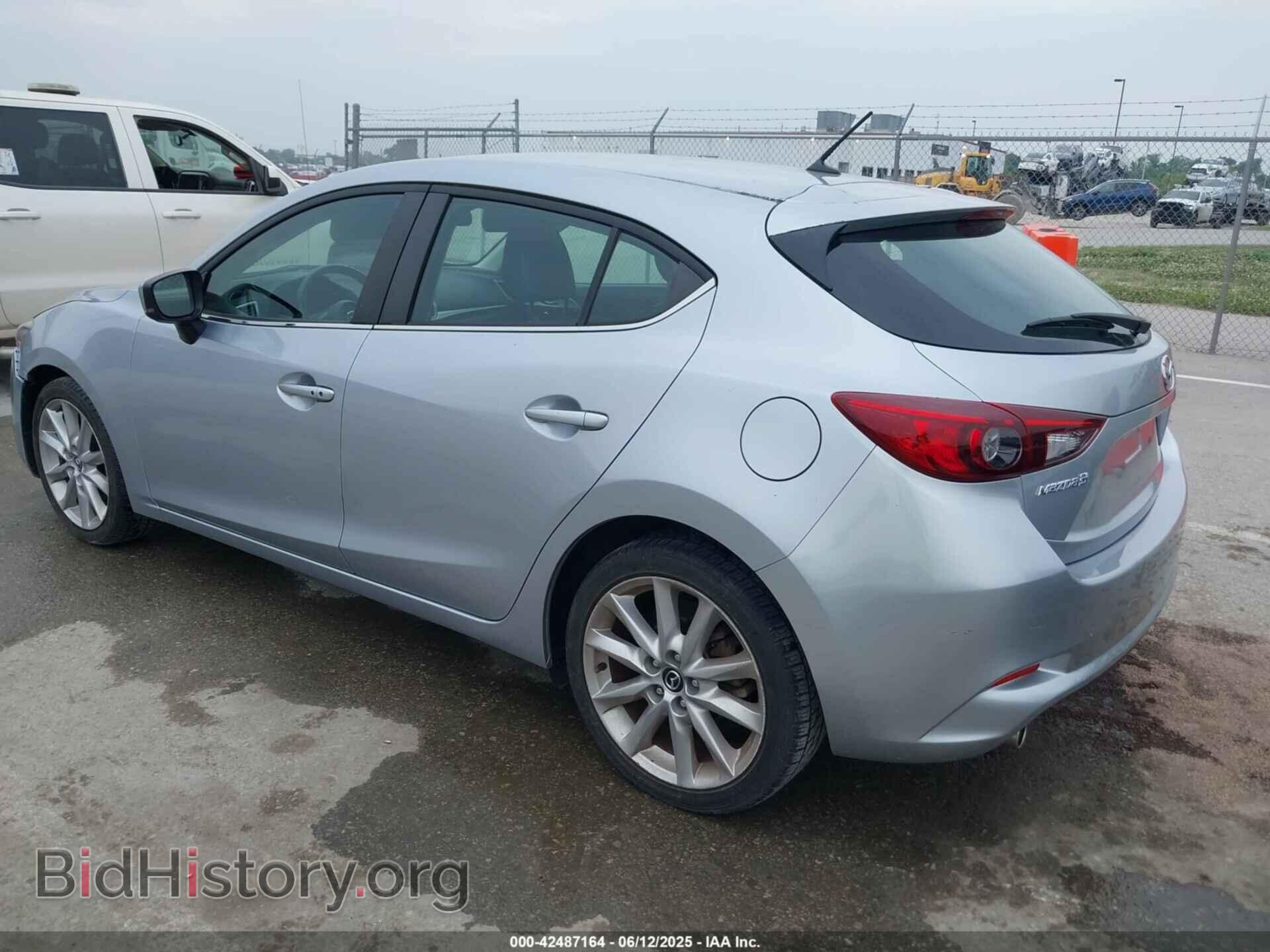 2017 MAZDA MAZDA3 - VIN: 3MZBN1L73HM100687 - Фото 3