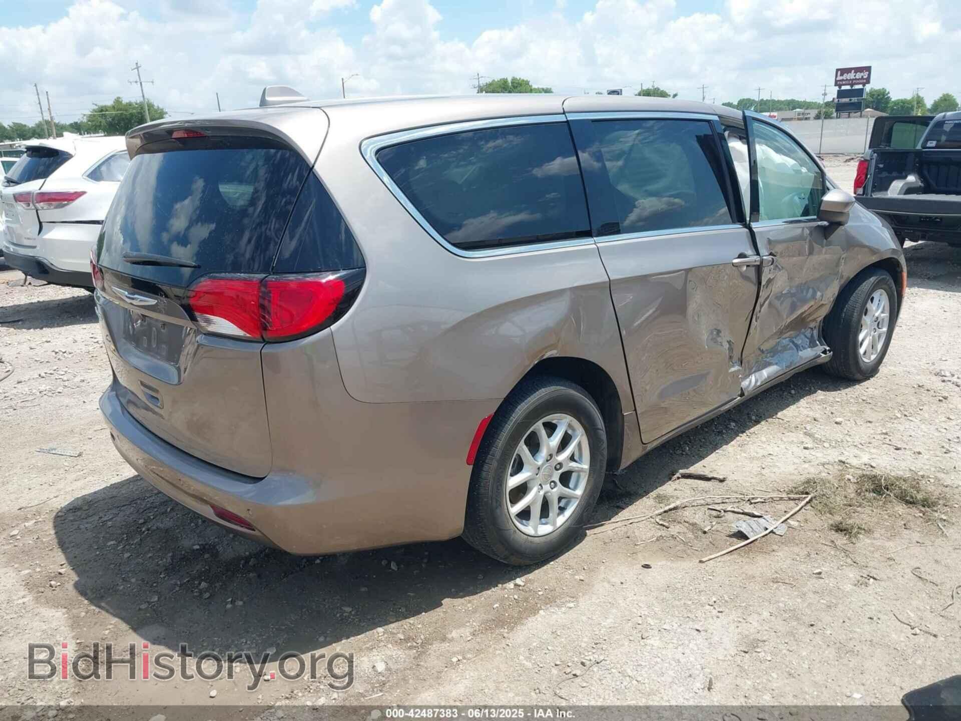 2017 CHRYSLER PACIFICA - VIN: 2C4RC1DG4HR704781 - Фото 4