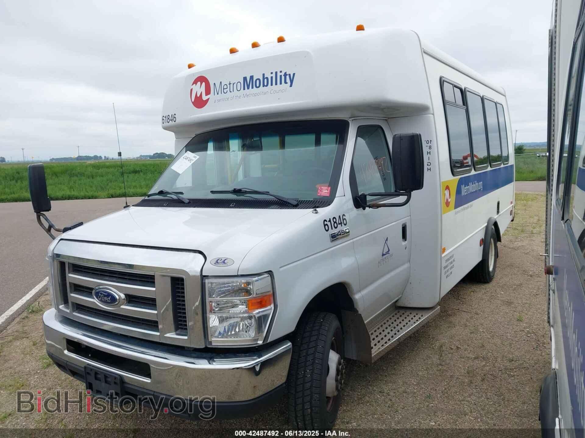 2019 FORD E-450 CUTAWAY - VIN: 1FDFE4FS8KDC56132 - Photo 2