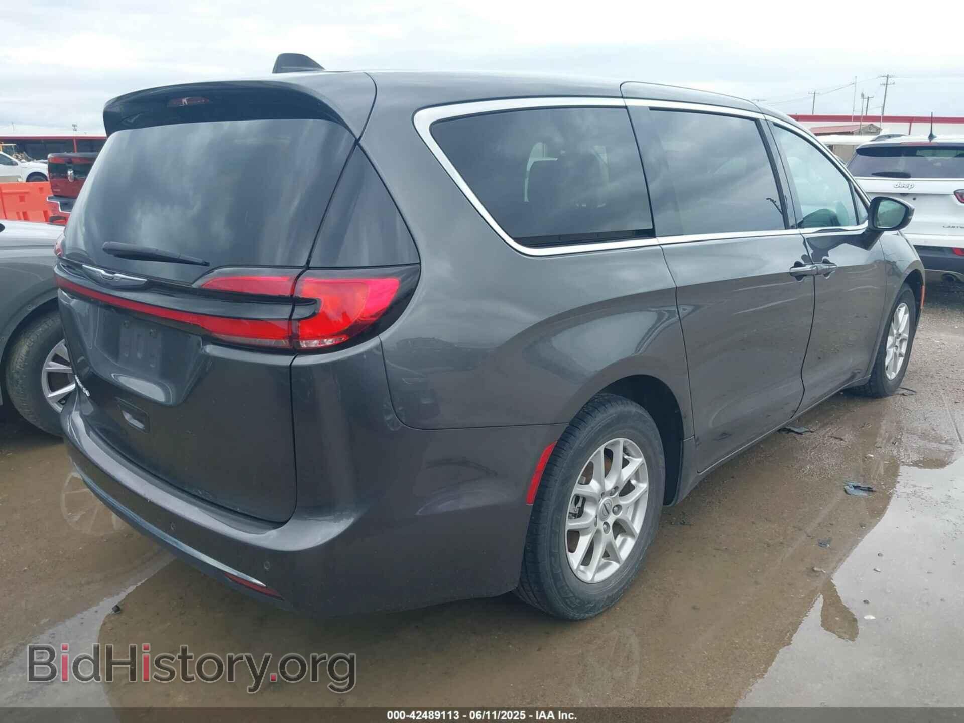 2023 CHRYSLER PACIFICA - VIN: 2C4RC1BG9PR550683 - Фото 4