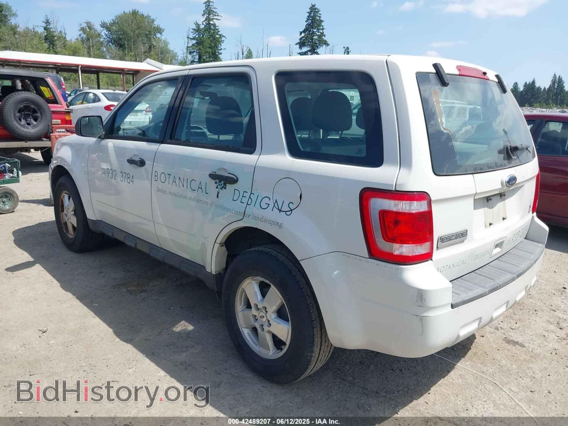 2010 FORD ESCAPE - VIN: 1FMCU0C76AKB61657 - Фото 3
