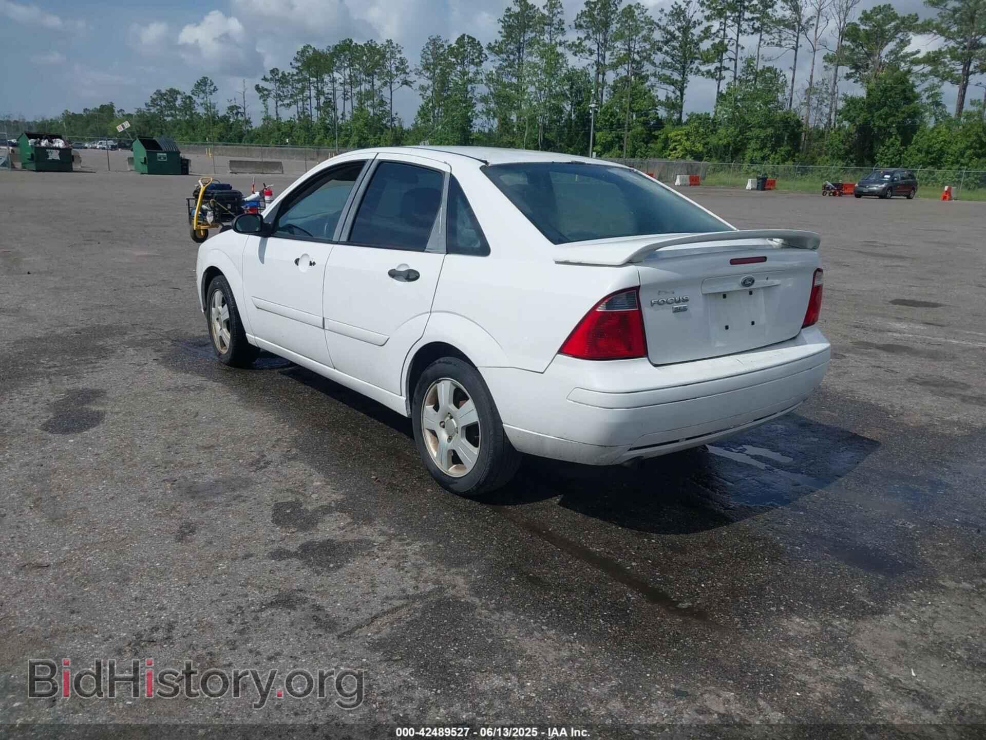 2007 FORD FOCUS - VIN: 1FAHP34N97W205190 - Фото 3