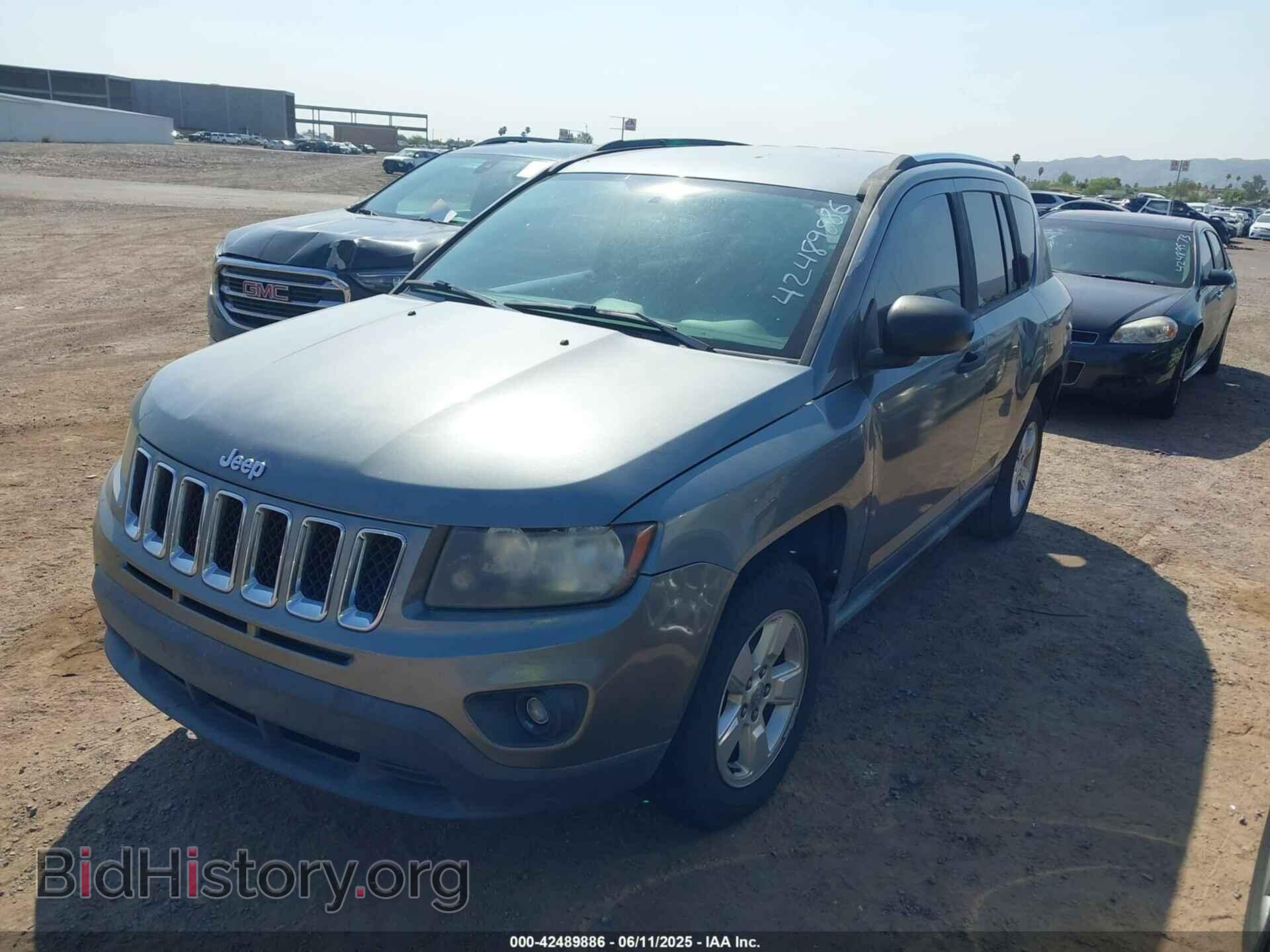 2014 JEEP COMPASS - VIN: 1C4NJCBA1ED537812 - Фото 2