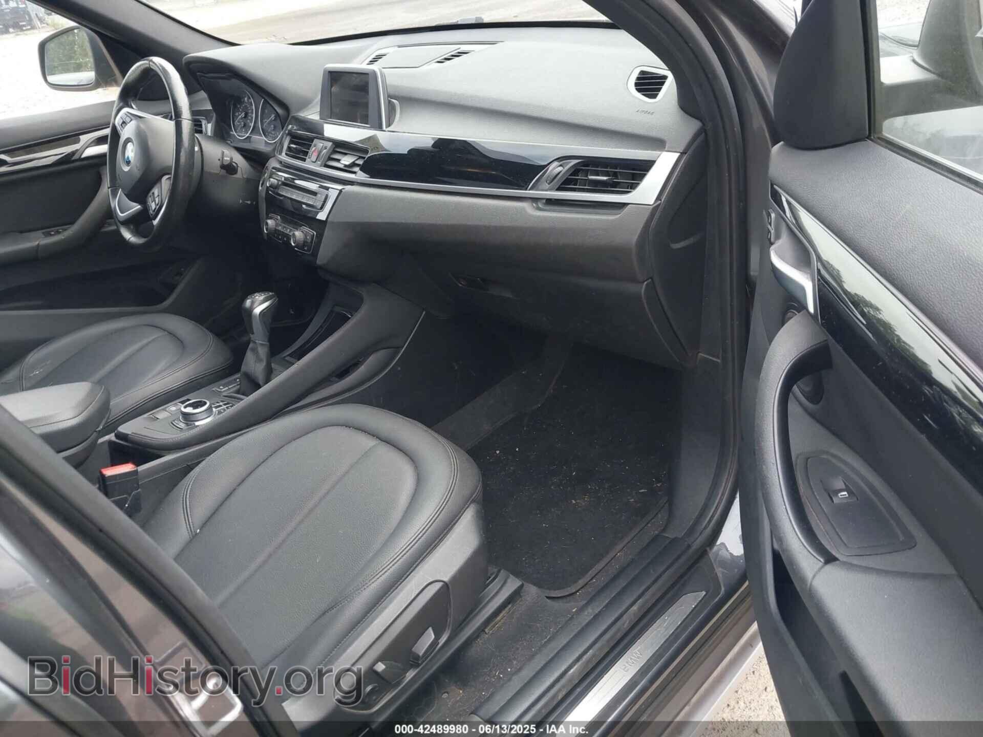 2017 BMW X1 - VIN: WBXHT3C39H5F73601 - Фото 5