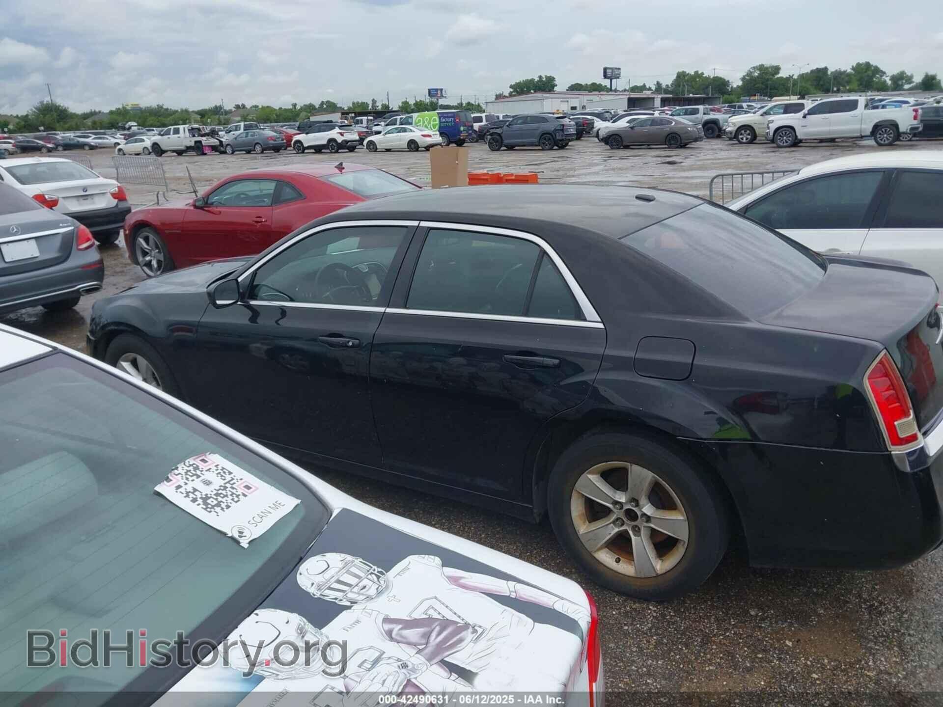 2014 CHRYSLER 300 - VIN: 2C3CCAAG9EH124264 - Фото 13