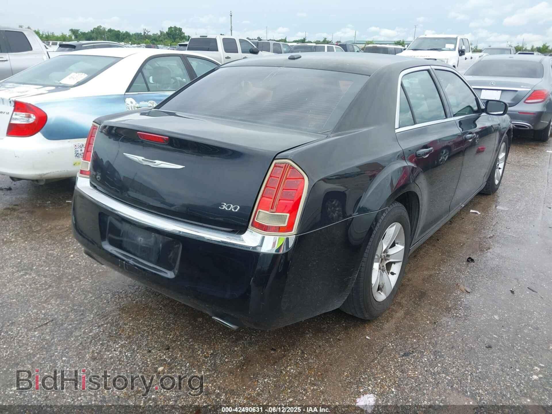 2014 CHRYSLER 300 - VIN: 2C3CCAAG9EH124264 - Фото 4