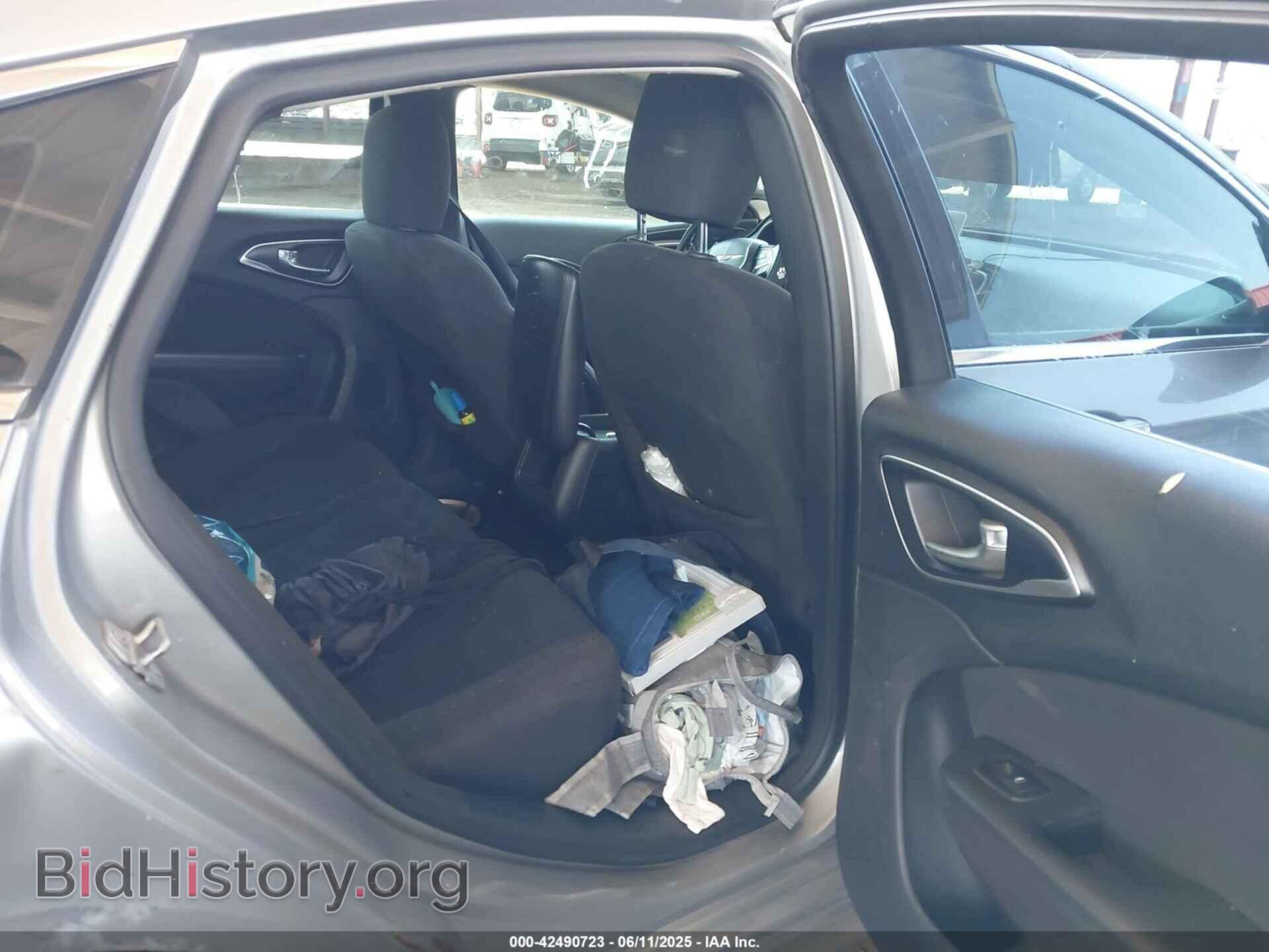 2015 CHRYSLER 200 - VIN: 1C3CCCAB6FN658637 - Фото 8