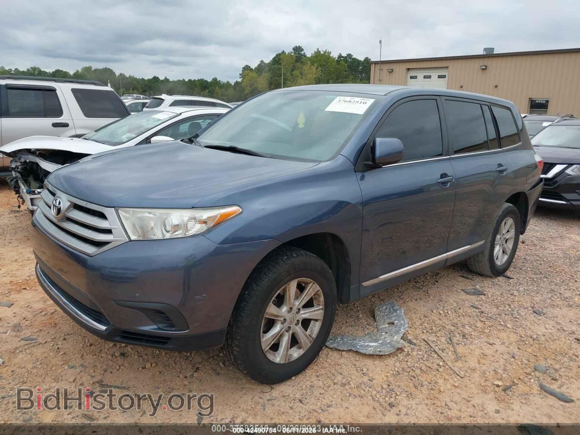 2013 TOYOTA HIGHLANDER - VIN: 5TDZA3EH8DS042584 - Фото 2