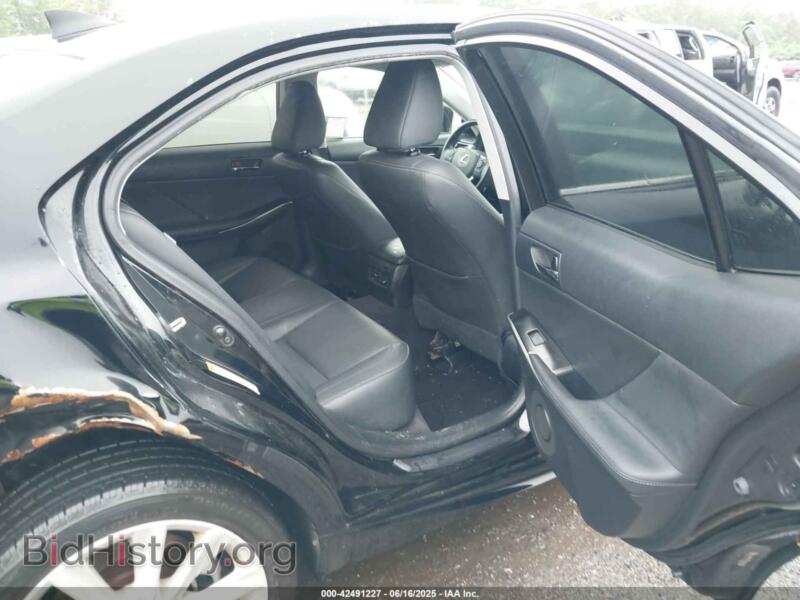 2014 Lexus IS 250 (VIN JTHBF1D22E5024270) — photo 8 of 16
