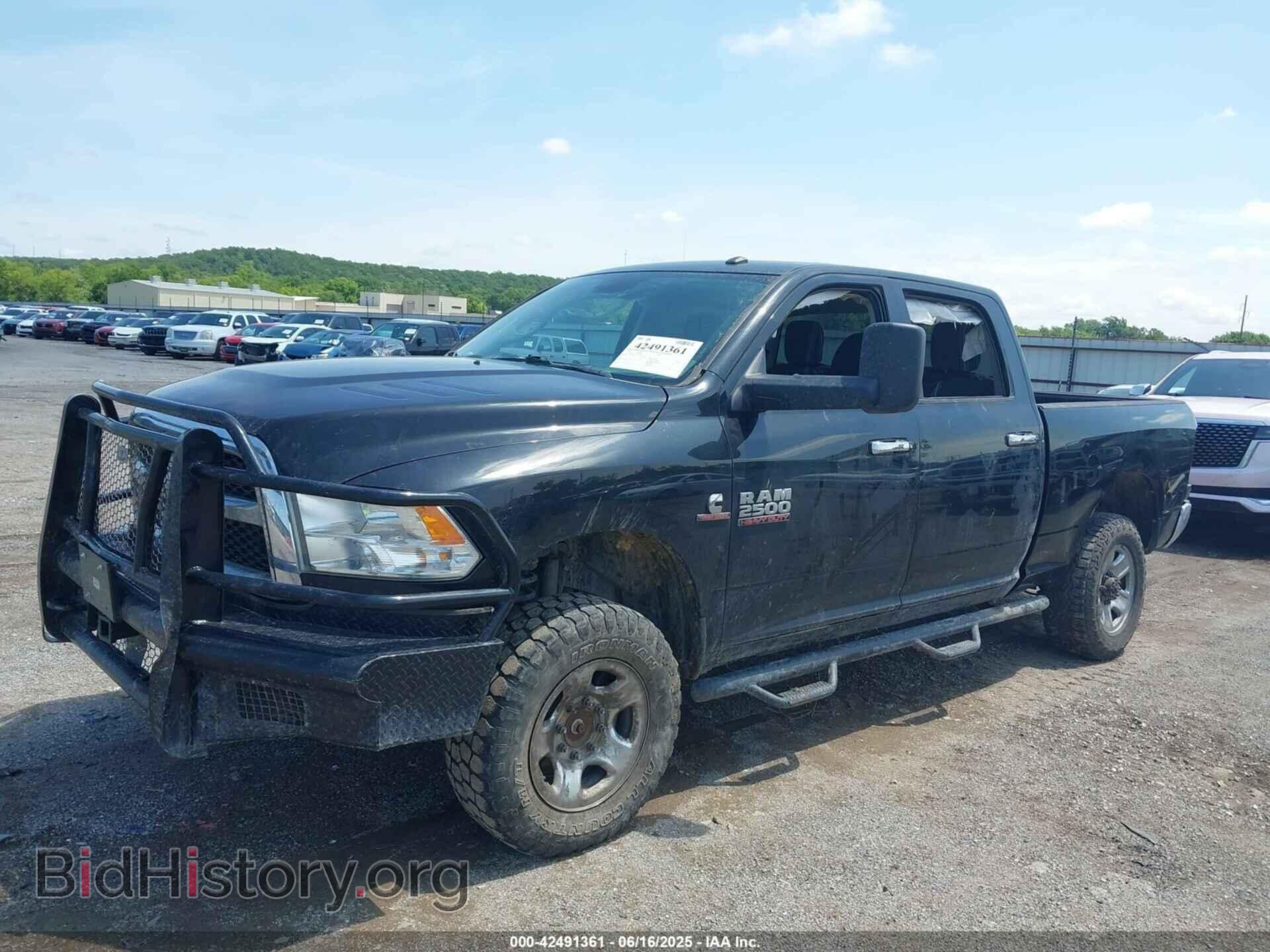 2018 RAM 2500 - VIN: 3C6UR5DL2JG409078 - Фото 2
