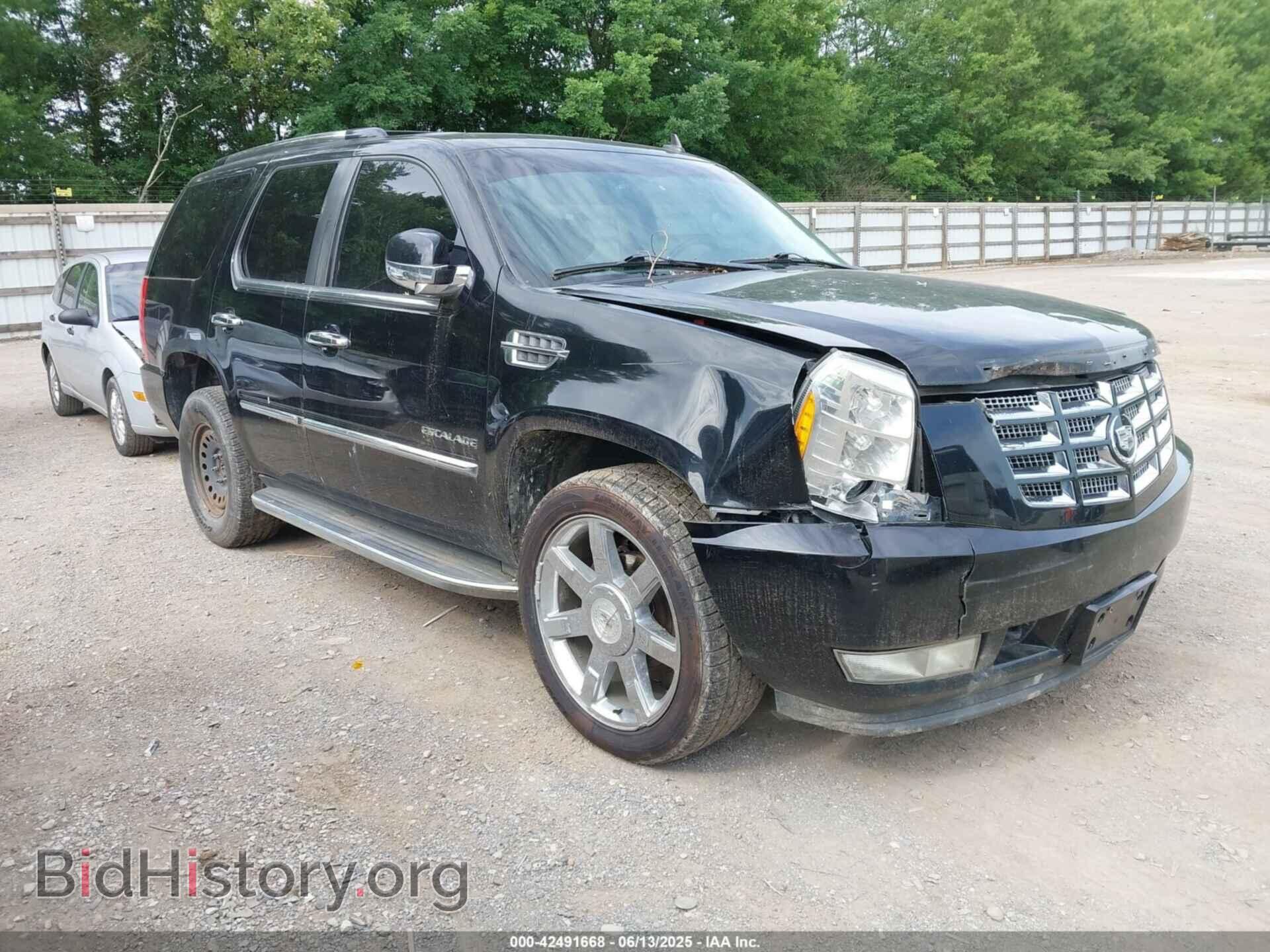 Photo 1GYS4BEF9BR189357 - CADILLAC ESCALADE 2011