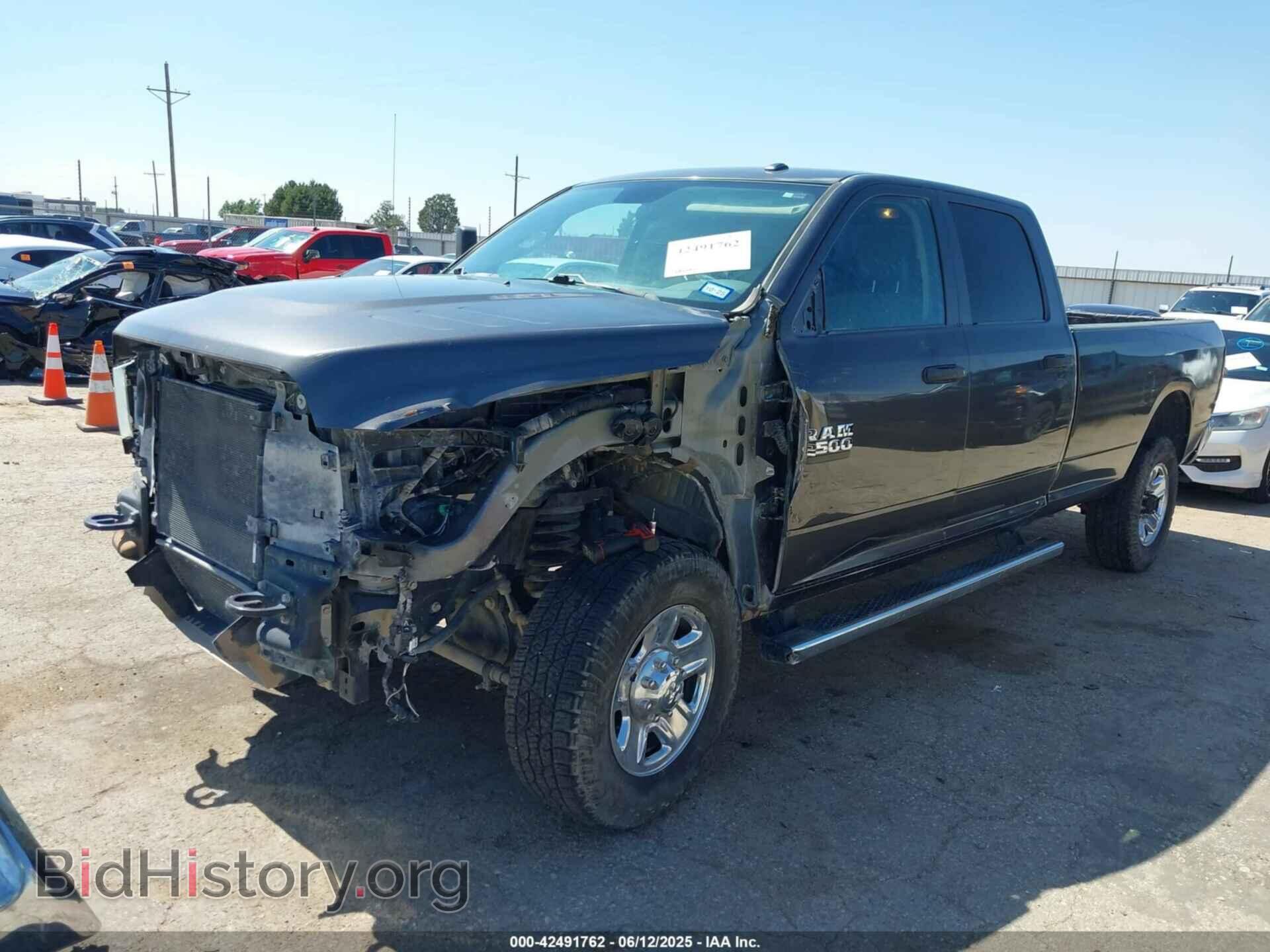 2018 RAM 2500 - VIN: 3C6UR5HL8JG283609 - Фото 2