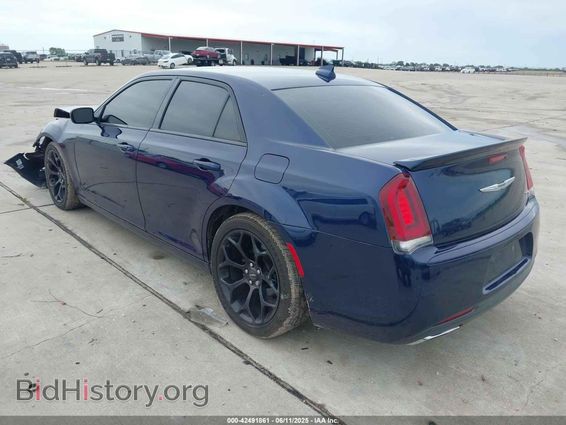 2015 CHRYSLER 300 - VIN: 2C3CCABG9FH797104 - Фото 3