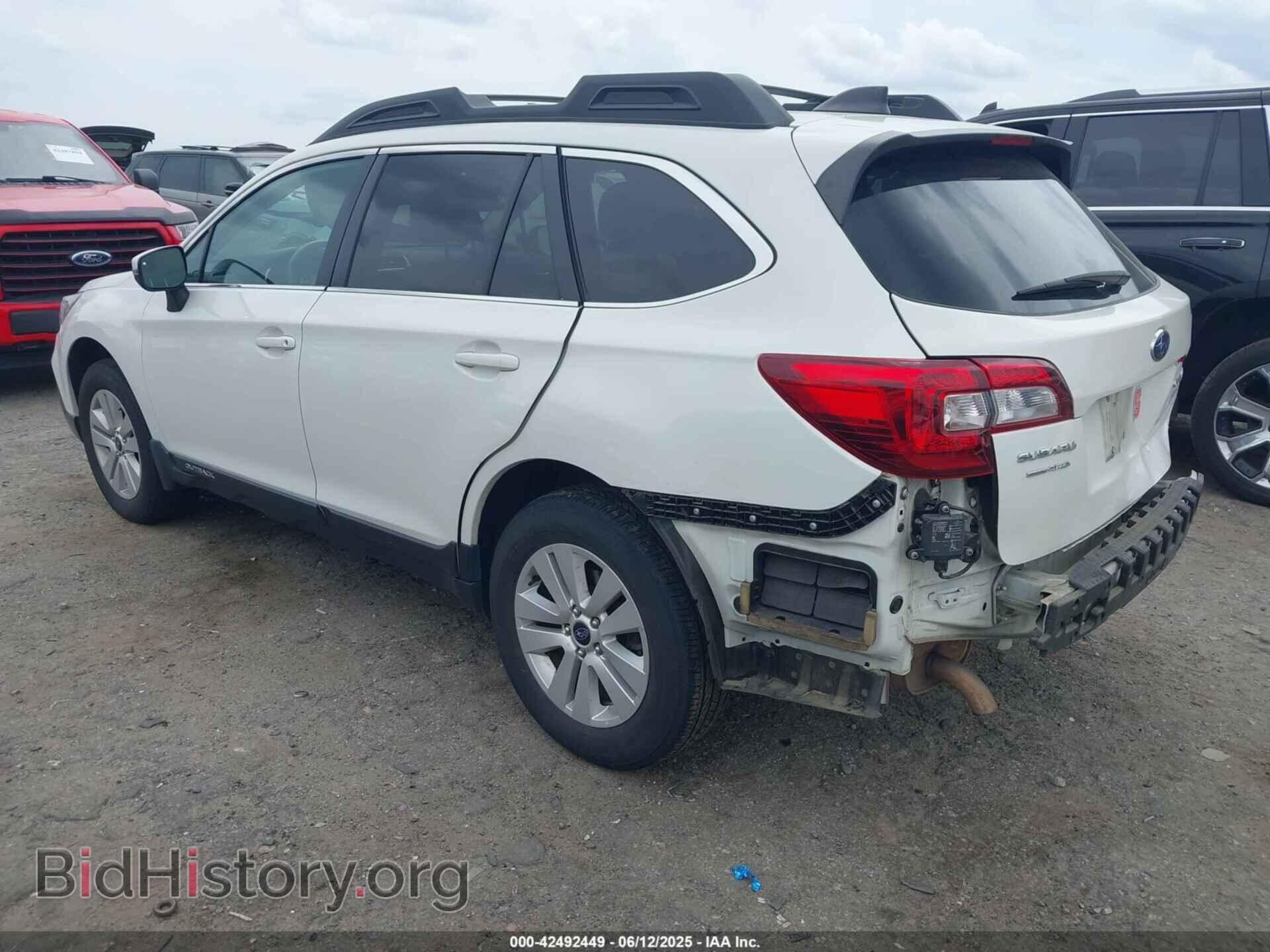 2018 SUBARU OUTBACK - VIN: 4S4BSAFC6J3390608 - Фото 3