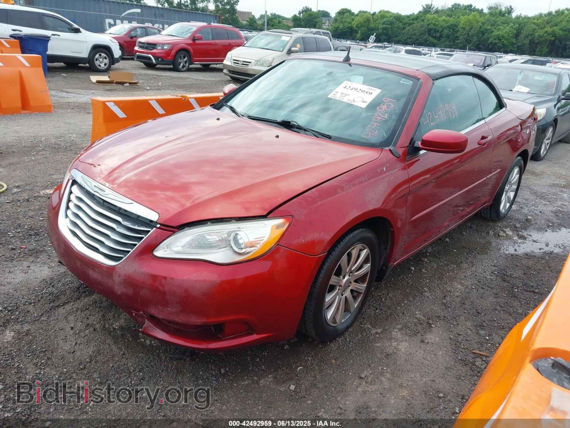 2013 CHRYSLER 200 - VIN: 1C3BCBEB6DN623478 - Фото 2