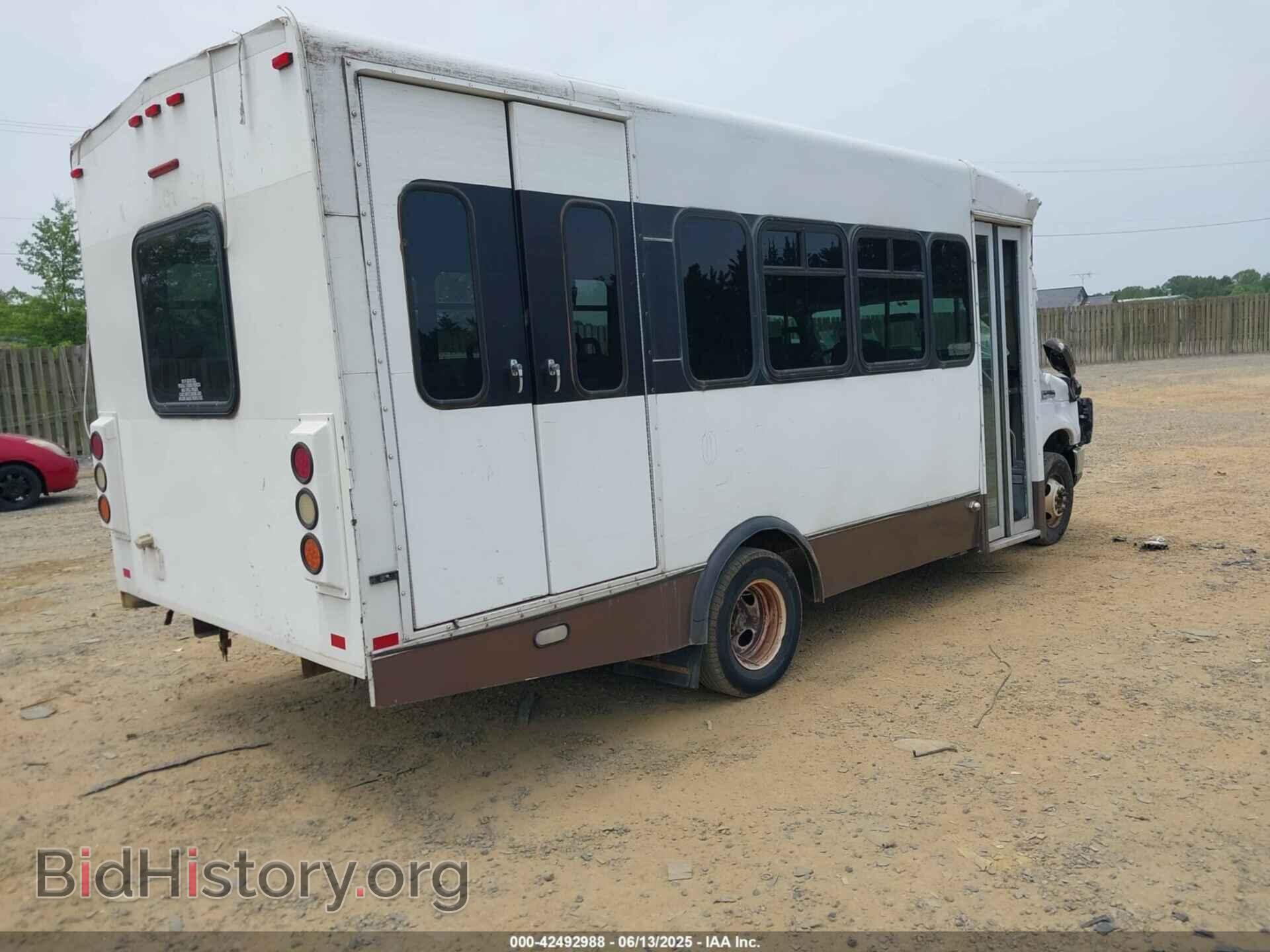 2010 FORD E-450 CUTAWAY - VIN: 1FDFE4FS2ADA78927 - Фото 4