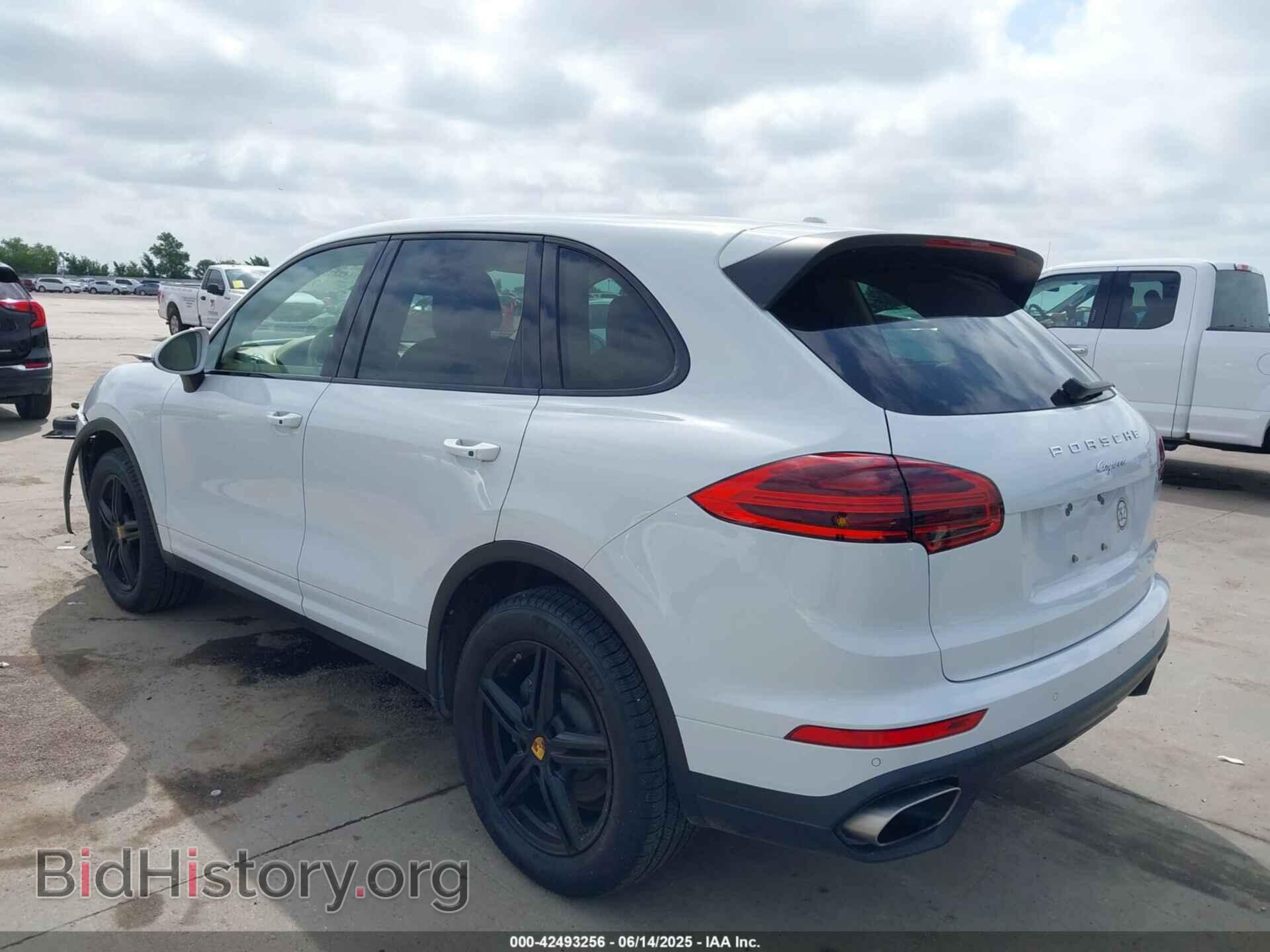 2016 PORSCHE CAYENNE - VIN: WP1AA2A23GKA38204 - Фото 3