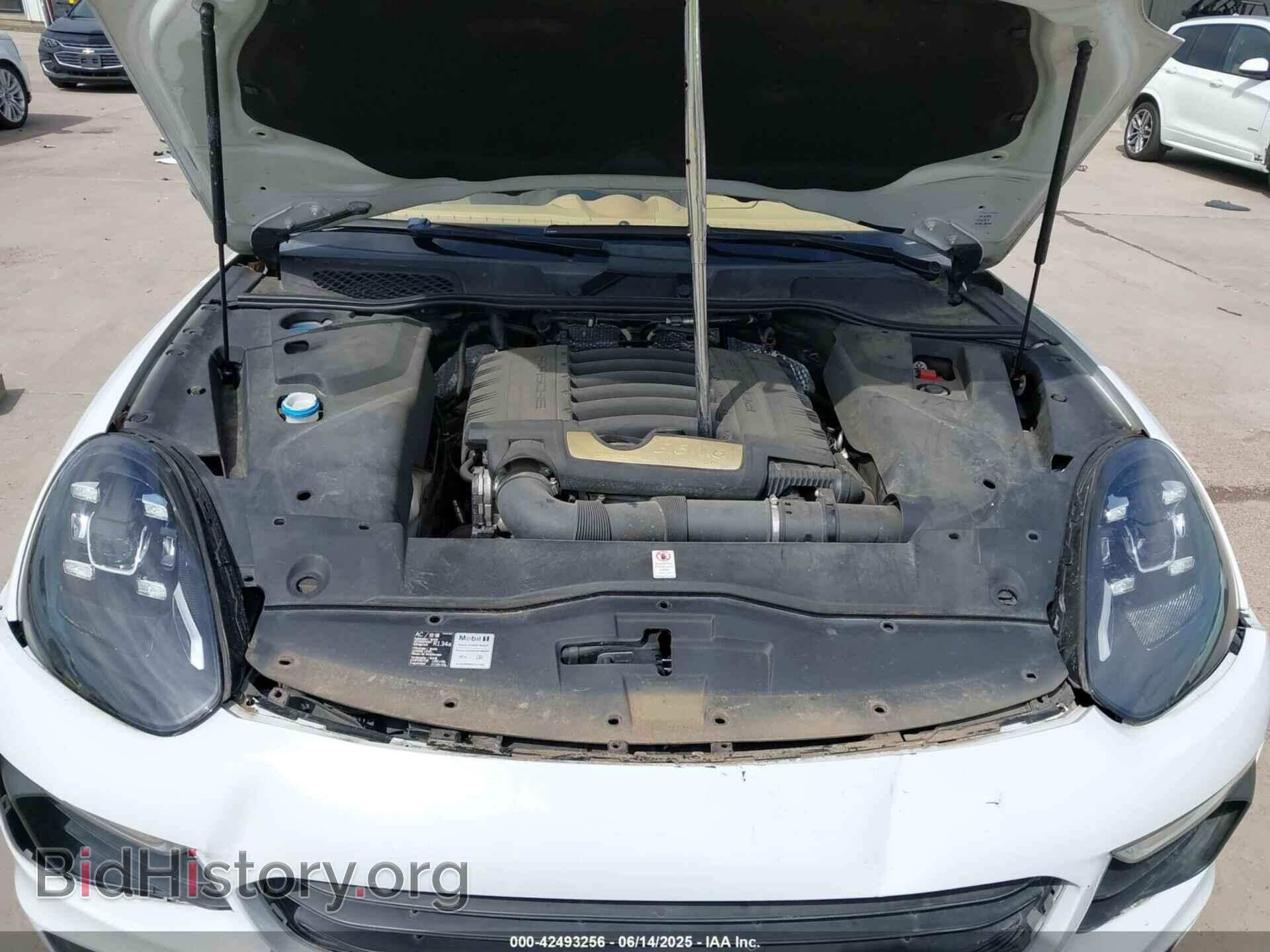 2016 PORSCHE CAYENNE - VIN: WP1AA2A23GKA38204 - Фото 10