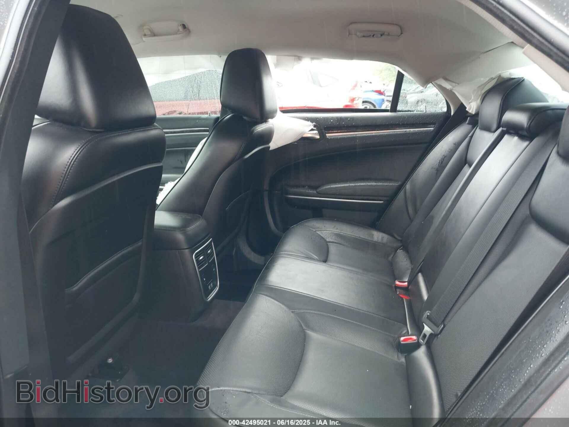 2019 CHRYSLER 300 - VIN: 2C3CCAEG2KH527931 - Фото 8