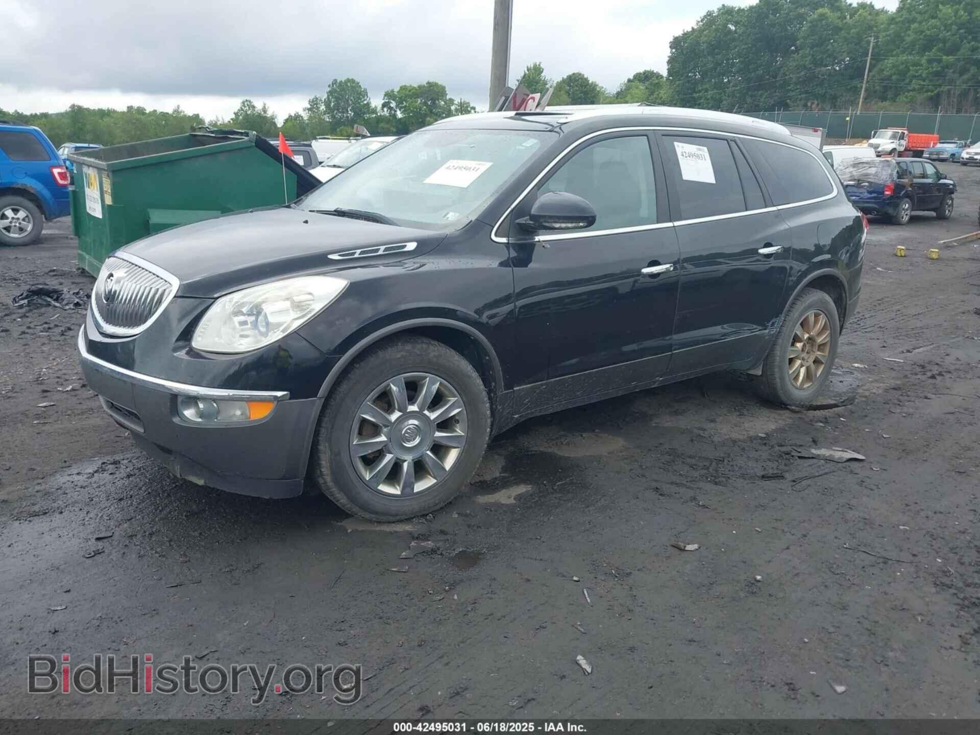 2011 BUICK ENCLAVE - VIN: 5GAKVCED2BJ214591 - Фото 2