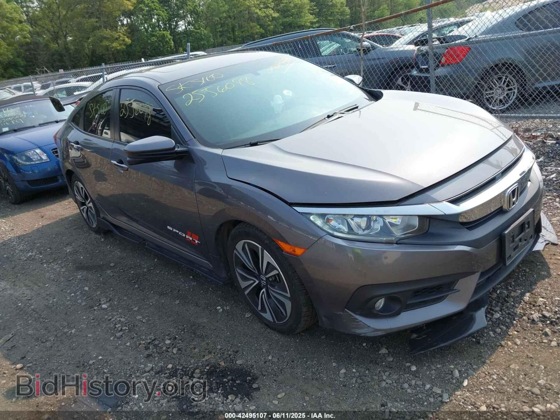 Photo 19XFC1F33JE201344 - HONDA CIVIC 2018