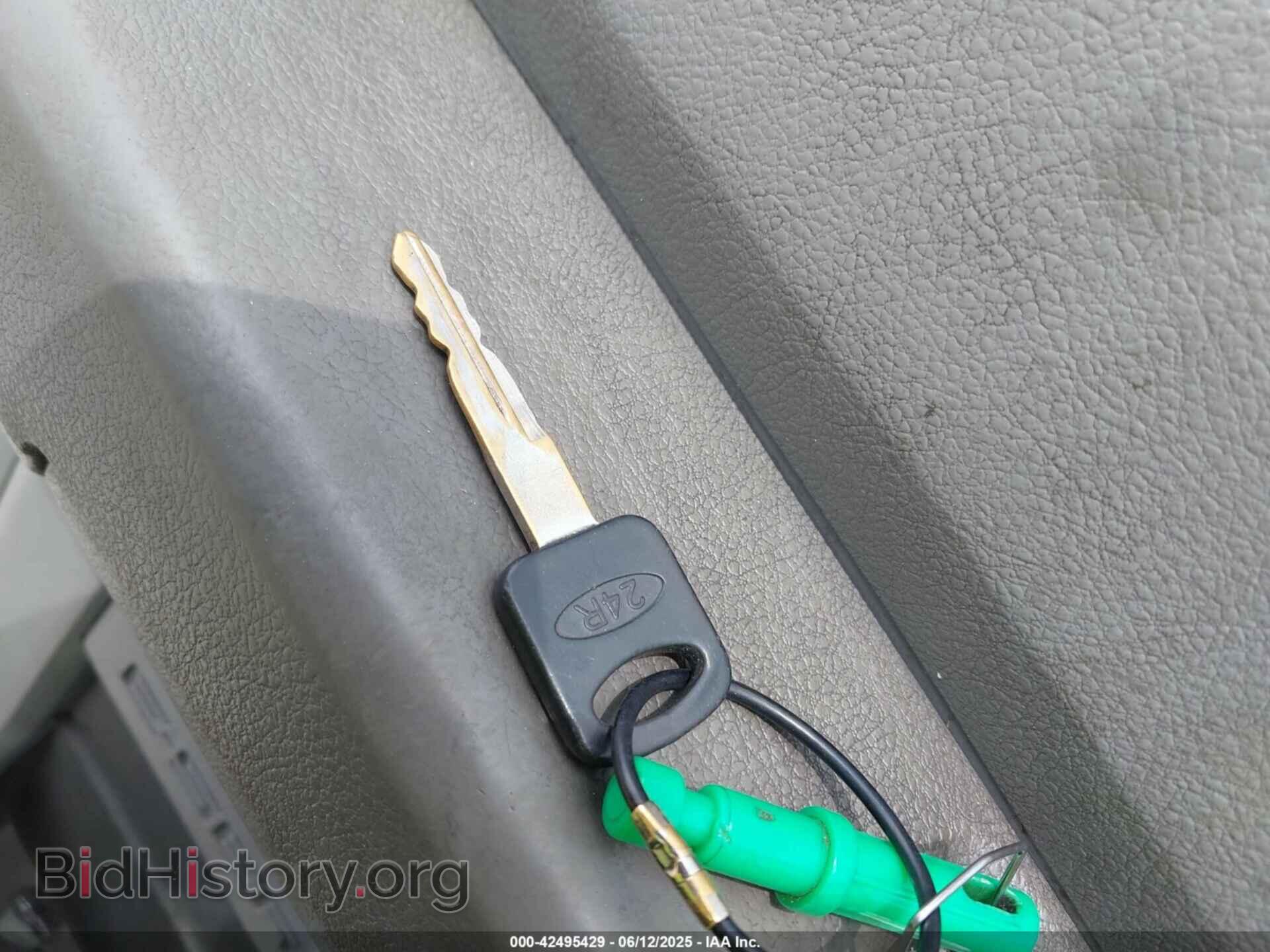 2010 FORD E-150 - VIN: 1FTNE1EW4ADA91472 - Фото 11
