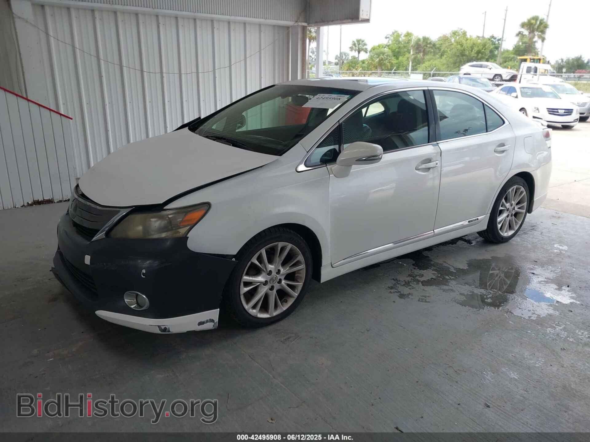 2010 LEXUS HS 250H - VIN: JTHBB1BA7A2009040 - Photo 2