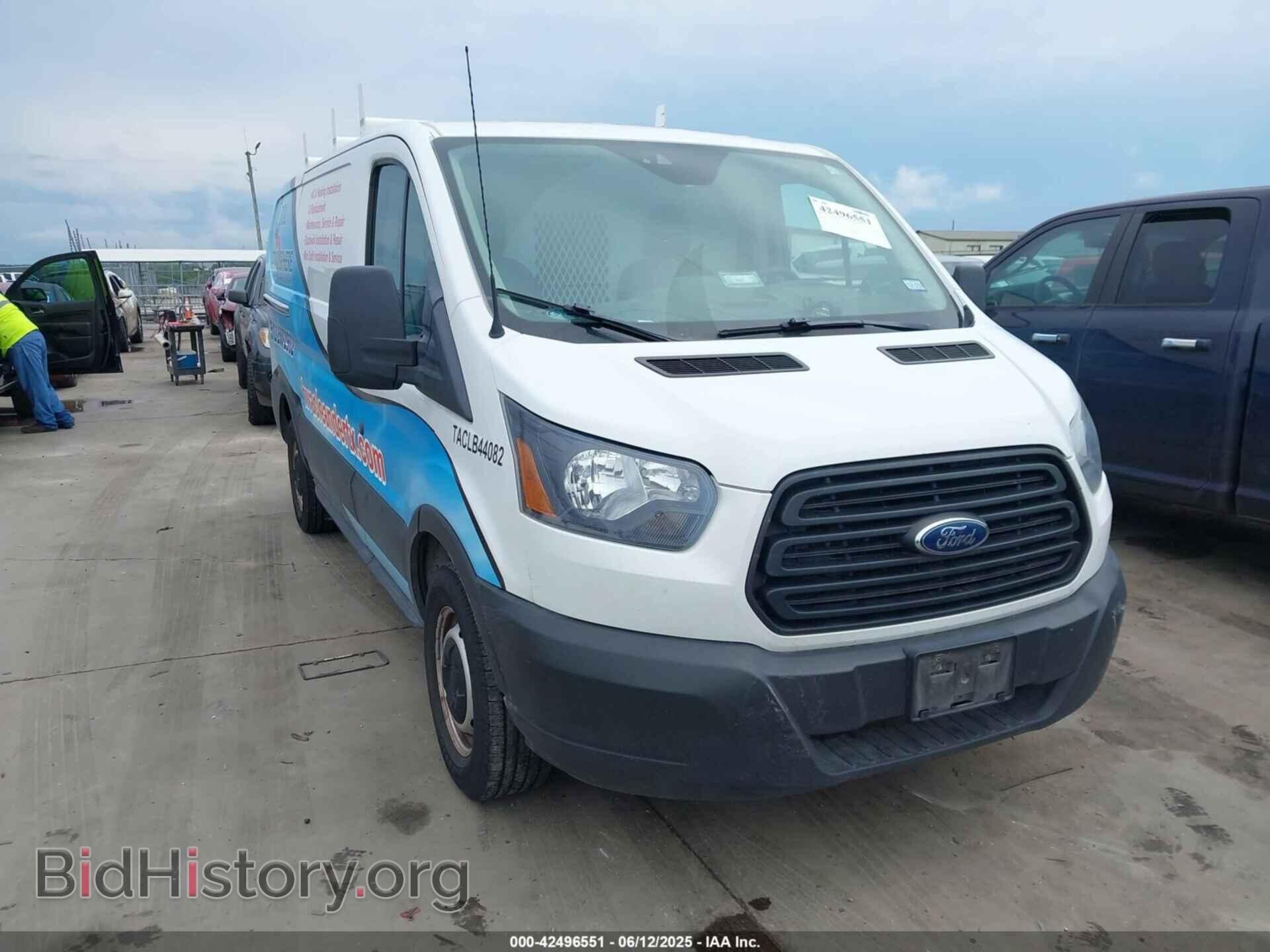 Photo 1FTYE1YM2KKB45887 - FORD TRANSIT-150 2019